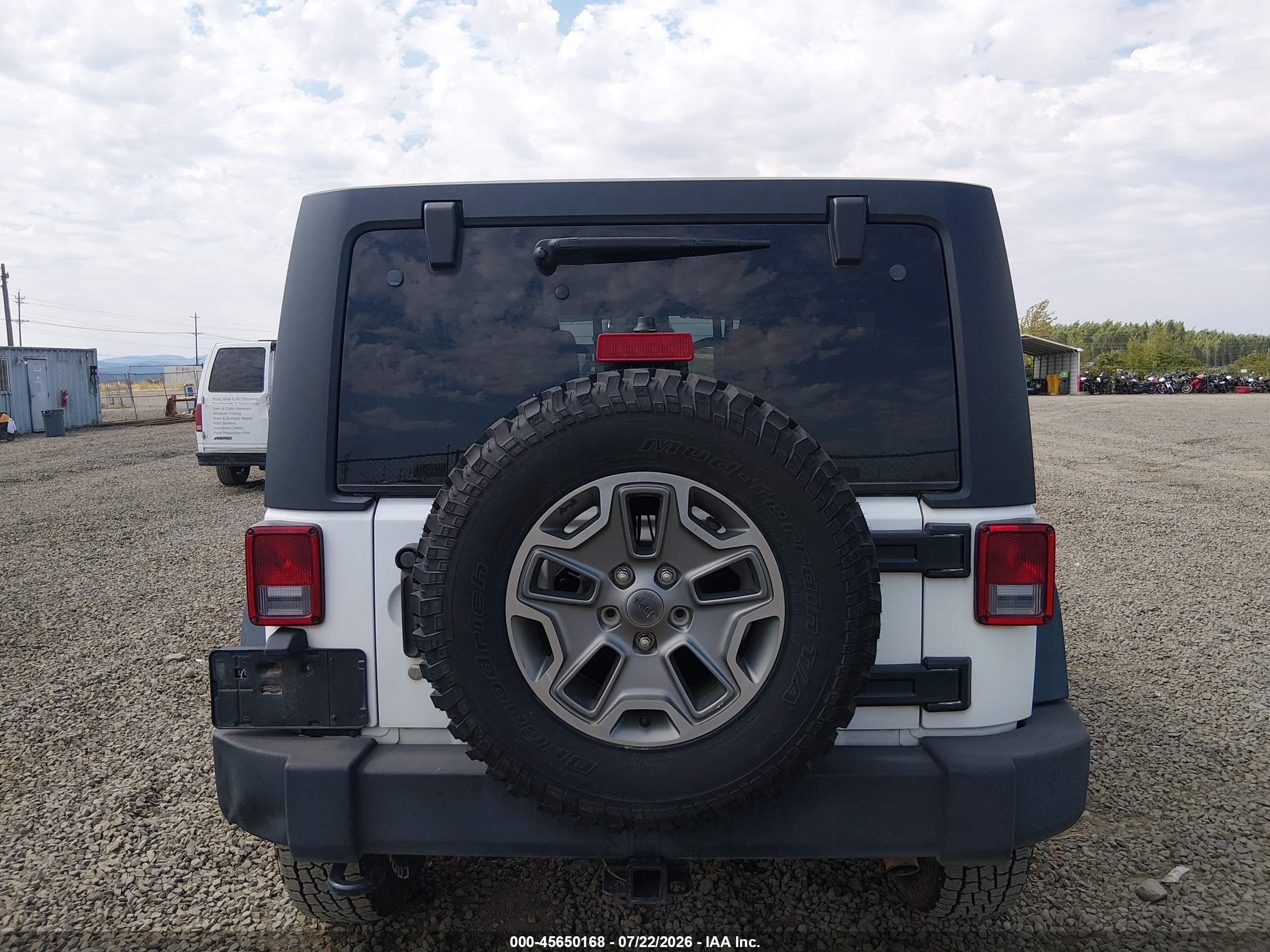 2014 Jeep Wrangler Unlimited Rubicon White vin: 1C4BJWFG7EL274721