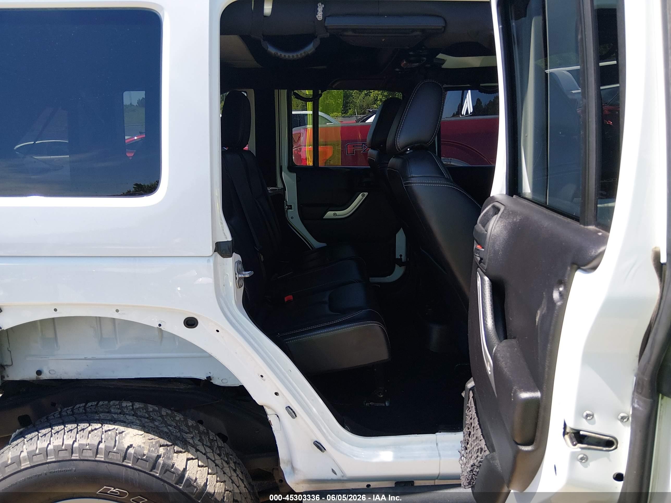 2015 Jeep Wrangler Unlimited Rubicon Hard Rock White vin: 1C4BJWFG7FL731027