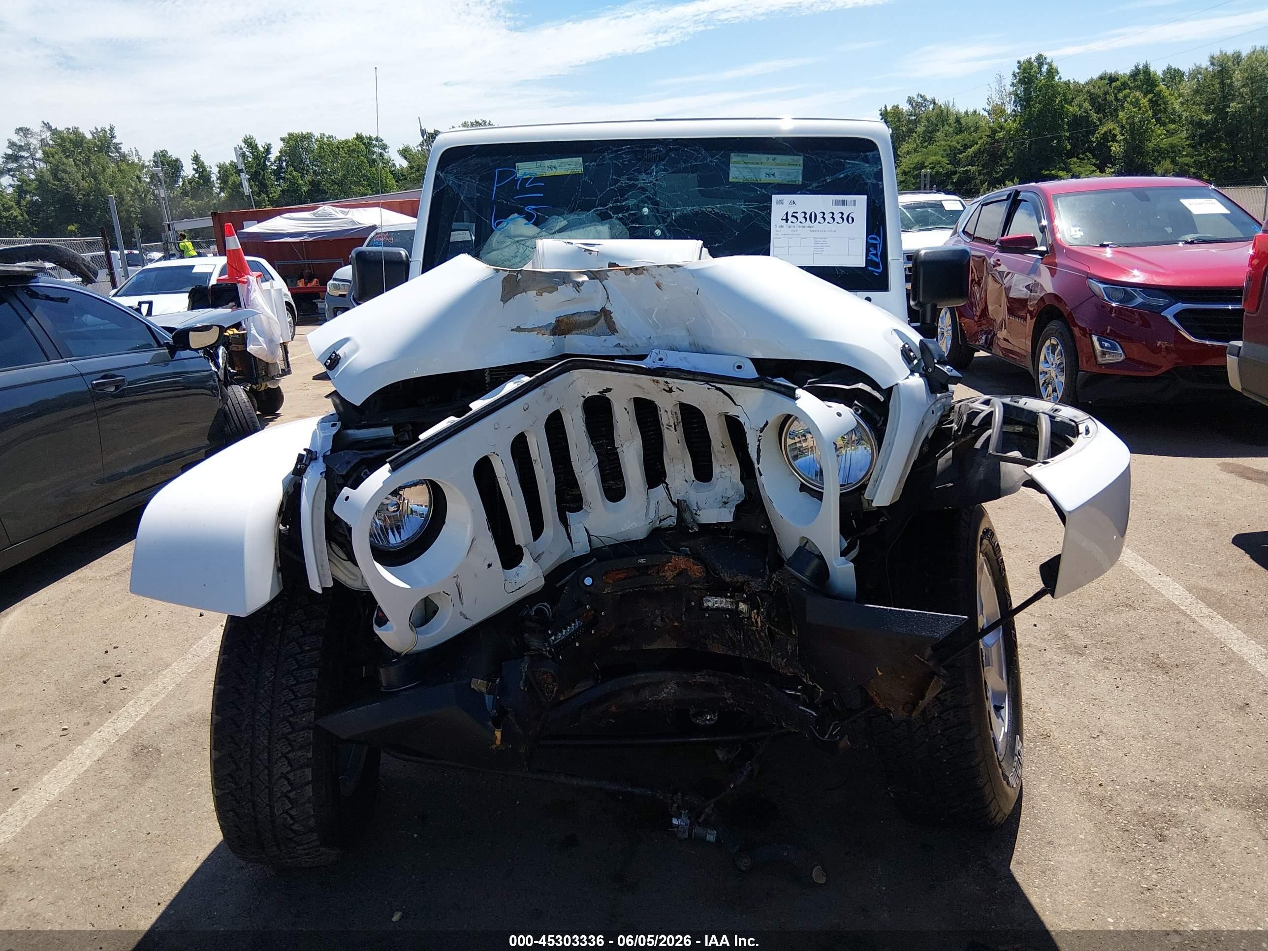 2015 Jeep Wrangler Unlimited Rubicon Hard Rock White vin: 1C4BJWFG7FL731027