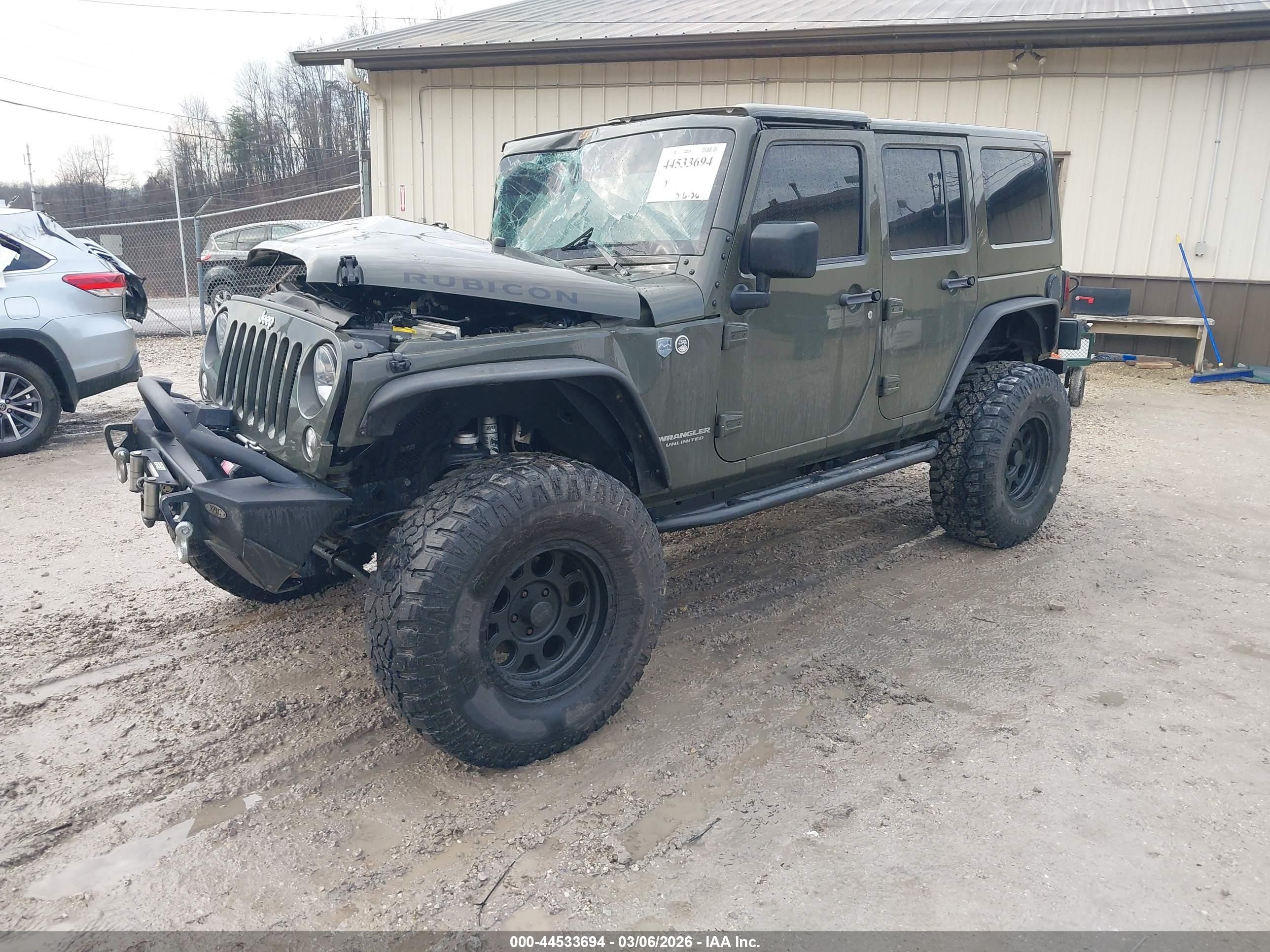 2016 Jeep Wrangler Unlimited Rubicon Зеленый vin: 1C4BJWFG7GL155098