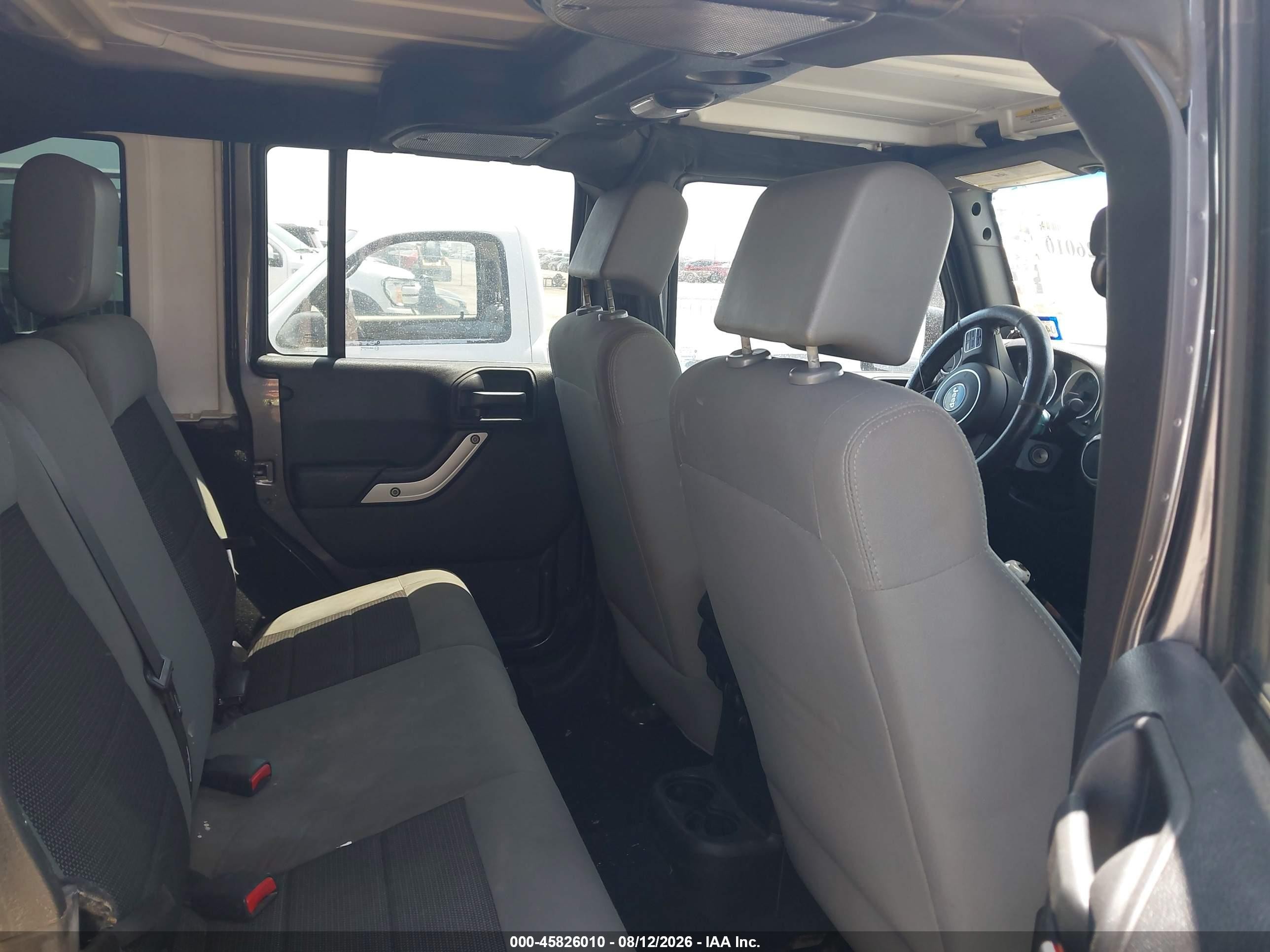 2016 Jeep Wrangler Unlimited Rubicon Gray vin: 1C4BJWFG7GL179322