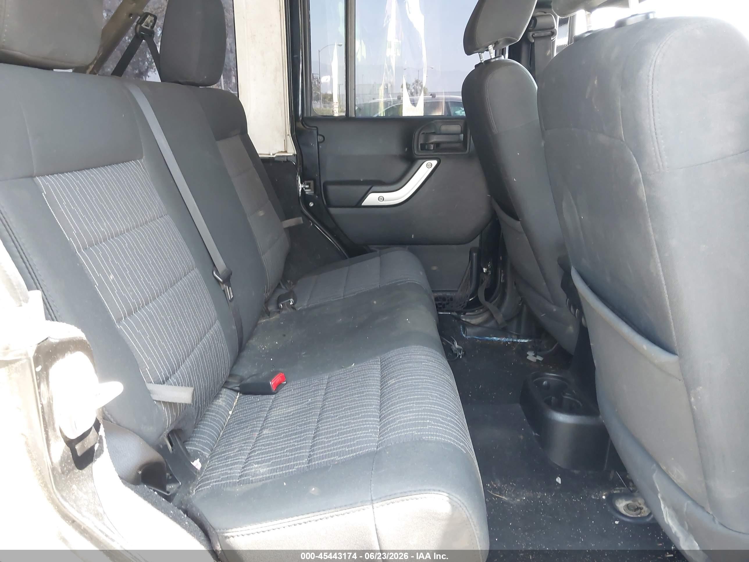 2012 Jeep Wrangler Unlimited Rubicon Black vin: 1C4BJWFG8CL107992