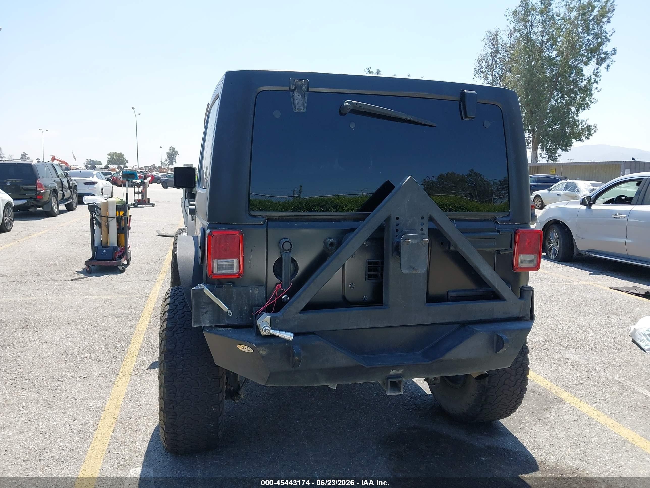 2012 Jeep Wrangler Unlimited Rubicon Black vin: 1C4BJWFG8CL107992