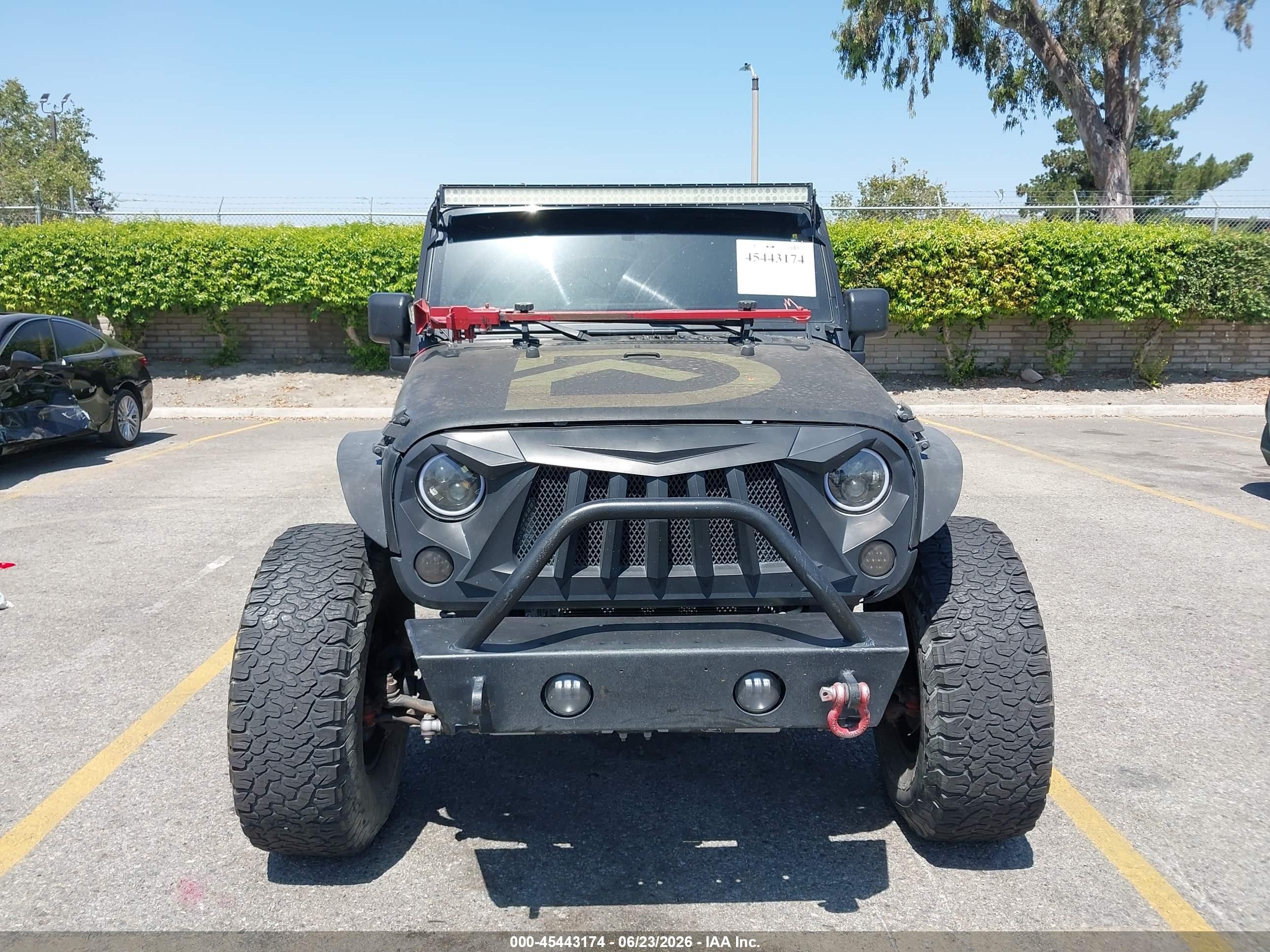2012 Jeep Wrangler Unlimited Rubicon Black vin: 1C4BJWFG8CL107992