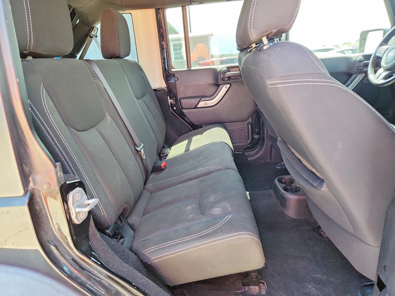 2014 Jeep Wrangler Unlimited Rubicon Black vin: 1C4BJWFG8EL234700