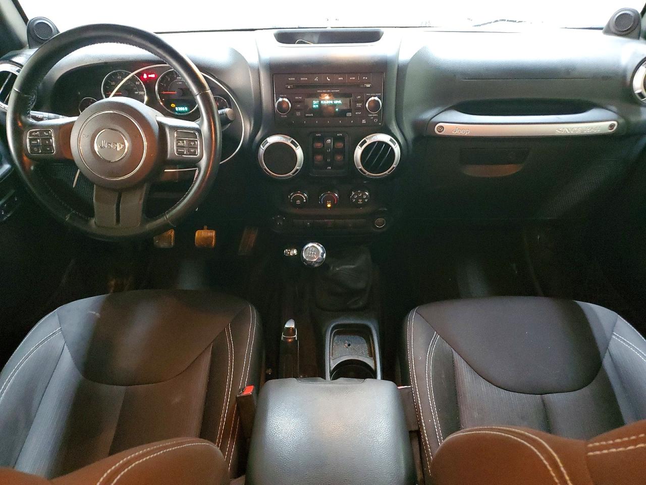 2014 Jeep Wrangler Unlimited Rubicon Charcoal vin: 1C4BJWFG8EL301232