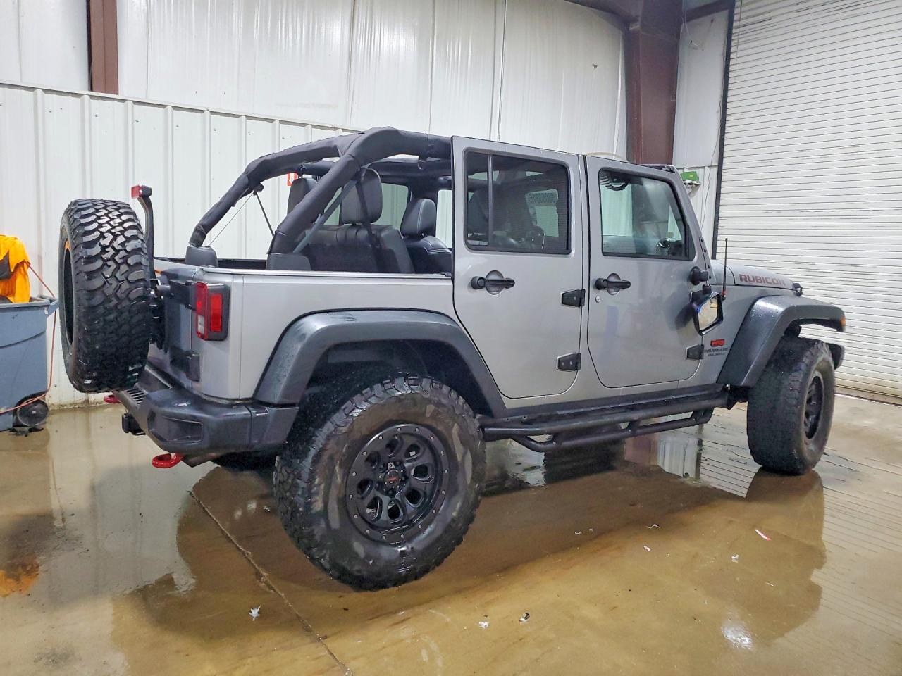 2015 Jeep Wrangler Unlimited Rubicon Silver vin: 1C4BJWFG8FL544427
