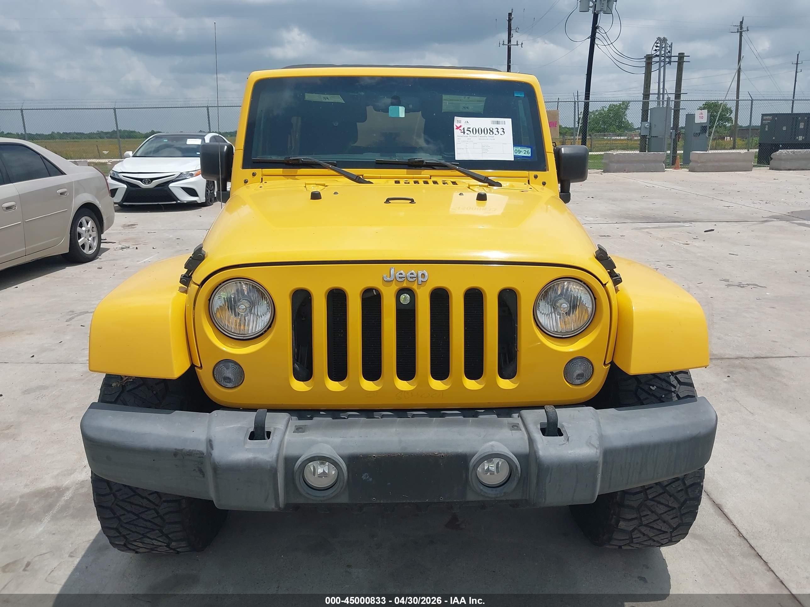 2015 Jeep Wrangler Unlimited Rubicon Yellow vin: 1C4BJWFG8FL567836