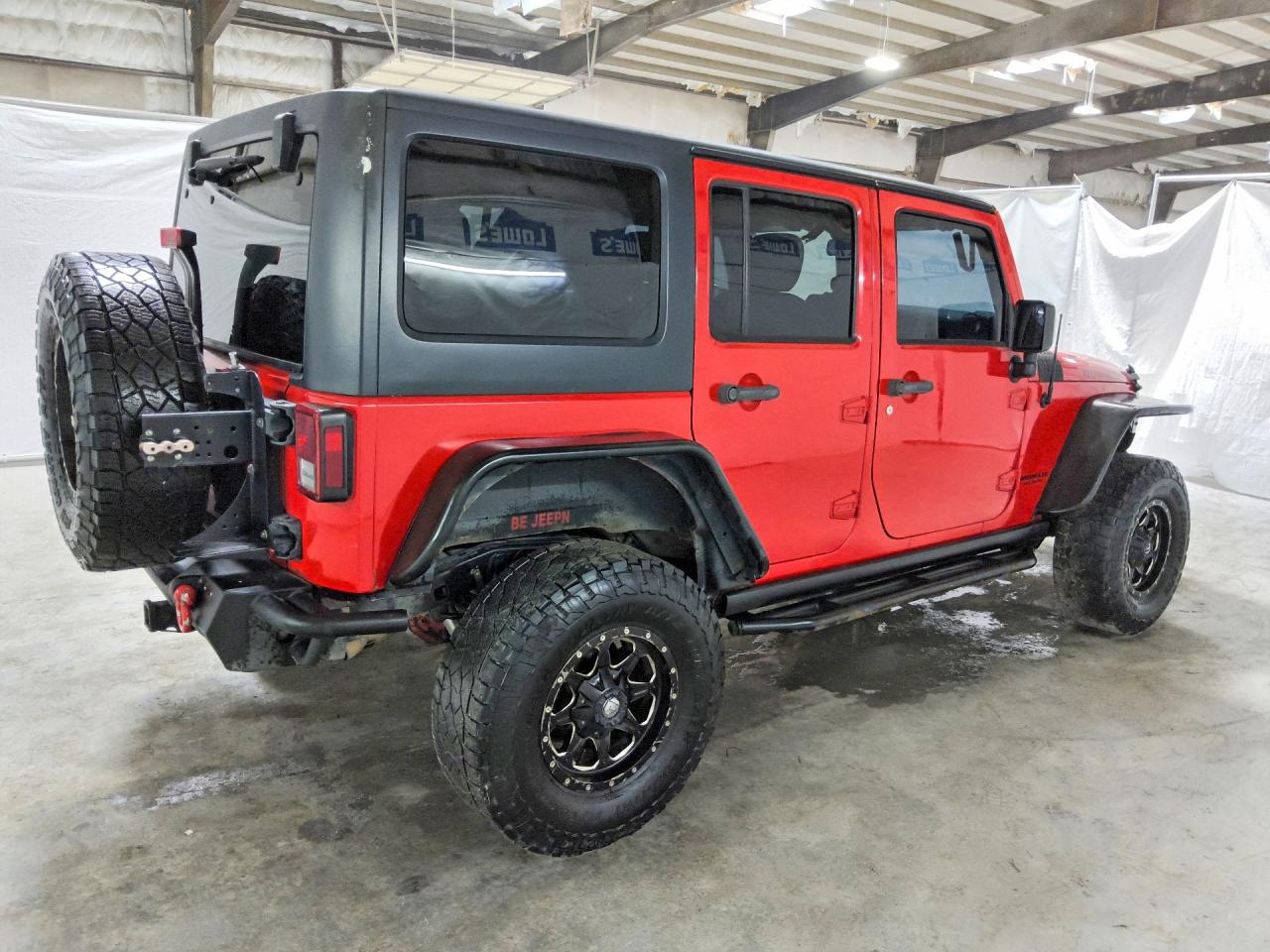 2015 Jeep Wrangler Unlimited Rubicon Red vin: 1C4BJWFG8FL598102