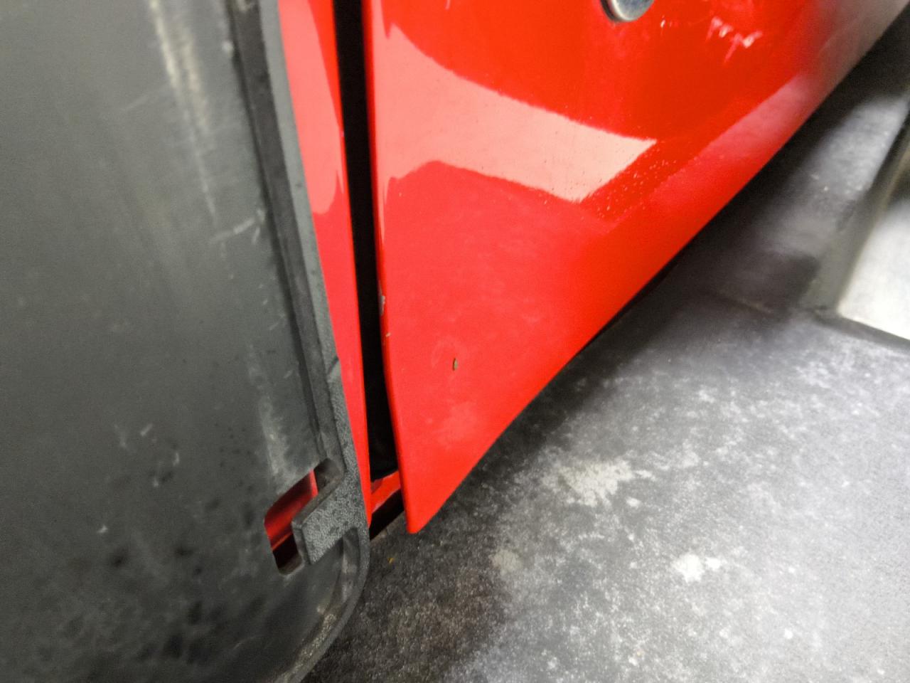 2015 Jeep Wrangler Unlimited Rubicon Red vin: 1C4BJWFG8FL598102 Damage: Lift Gate, Chipped, 4