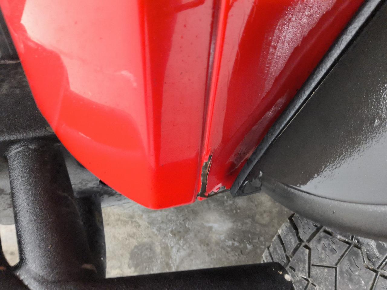 2015 Jeep Wrangler Unlimited Rubicon Red vin: 1C4BJWFG8FL598102 Damage: Right Qtr Panel, Chipped, 4