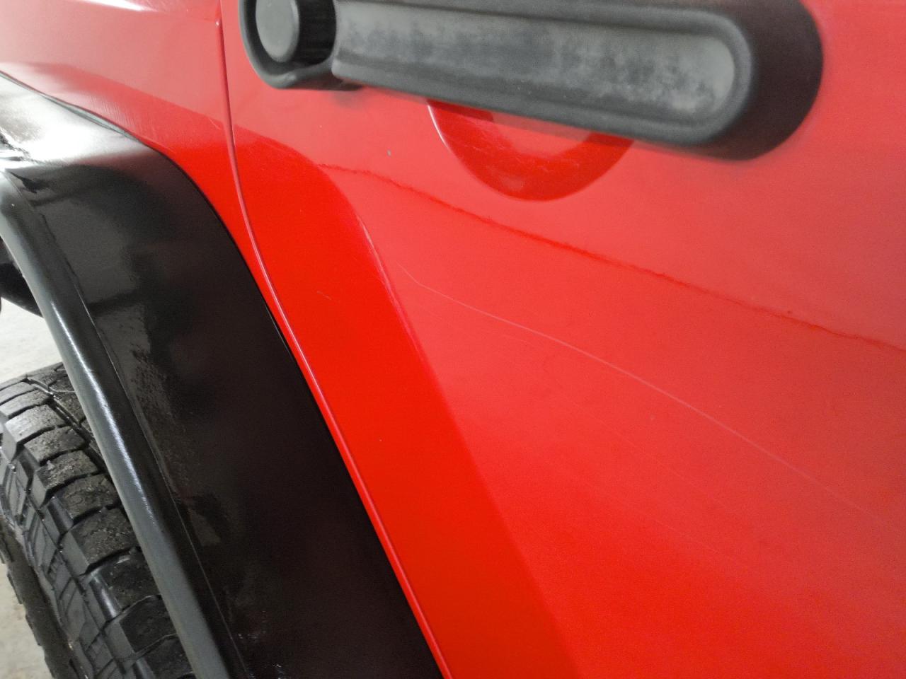 2015 Jeep Wrangler Unlimited Rubicon Red vin: 1C4BJWFG8FL598102 Damage: Right Rear Door, Chipped, 4
