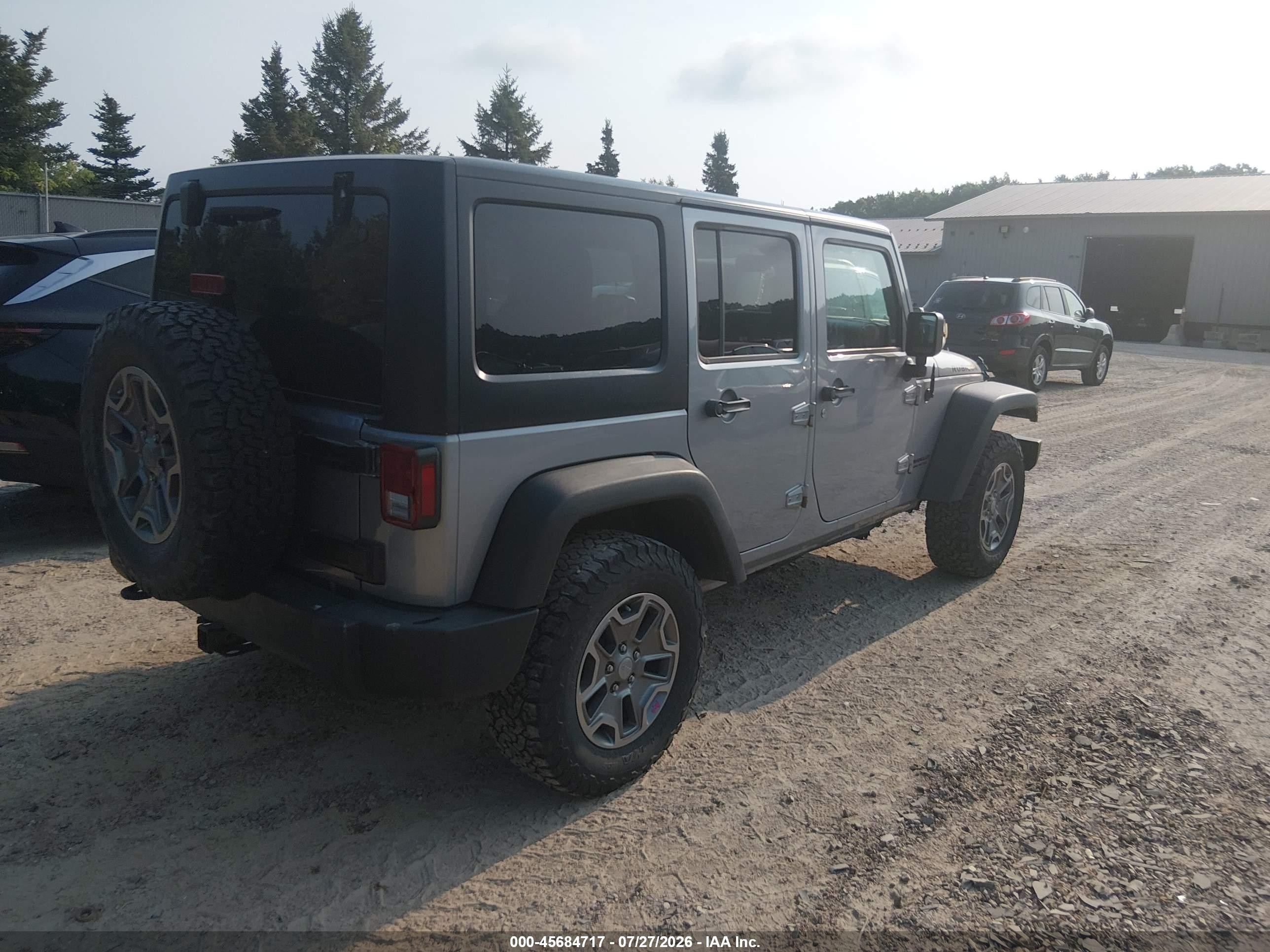 2015 Jeep Wrangler Unlimited Rubicon Silver vin: 1C4BJWFG8FL620017