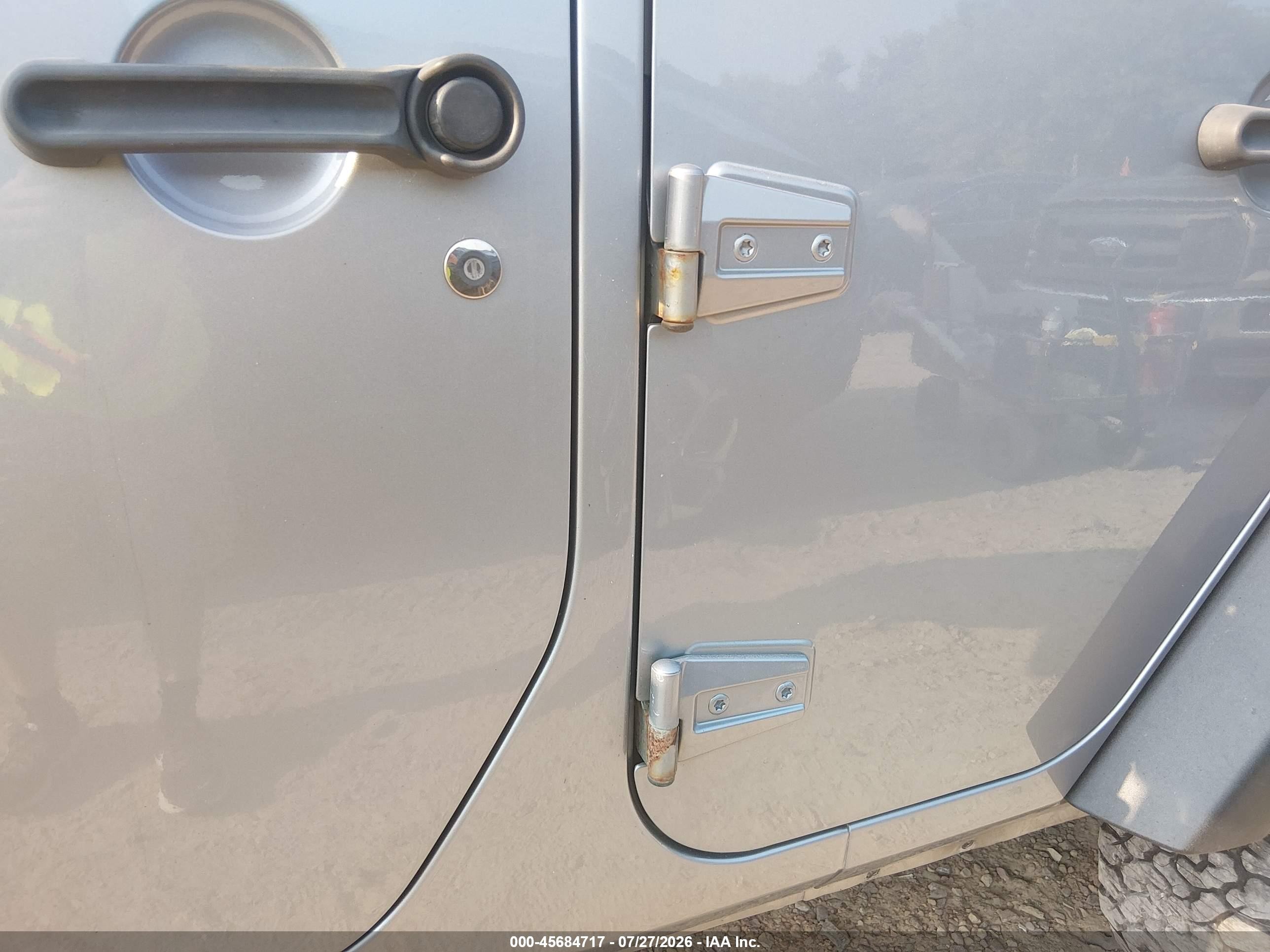 2015 Jeep Wrangler Unlimited Rubicon Silver vin: 1C4BJWFG8FL620017