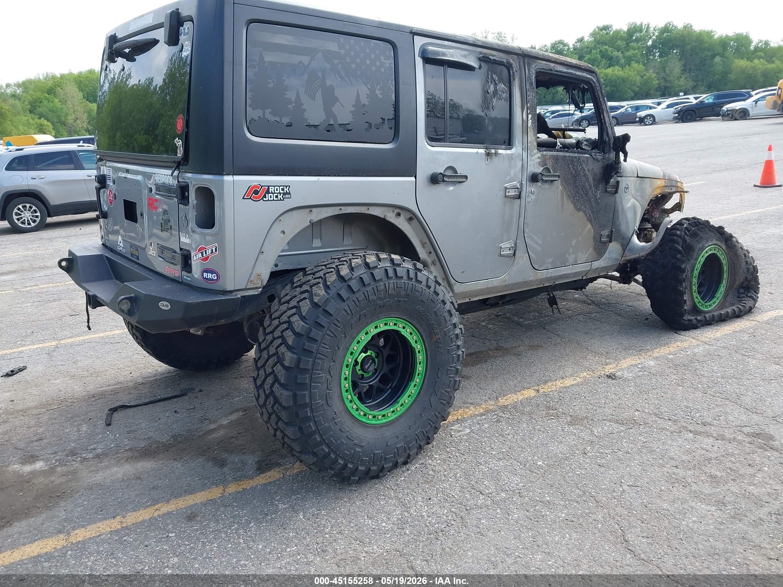 2015 Jeep Wrangler Unlimited Rubicon Gray vin: 1C4BJWFG8FL693923