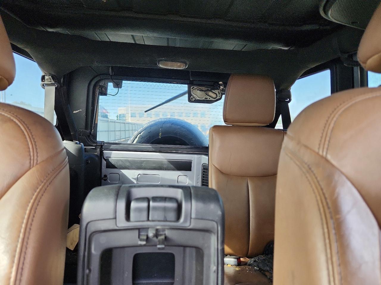 2015 Jeep Wrangler Unlimited Rubicon Серебряный vin: 1C4BJWFG8FL720845