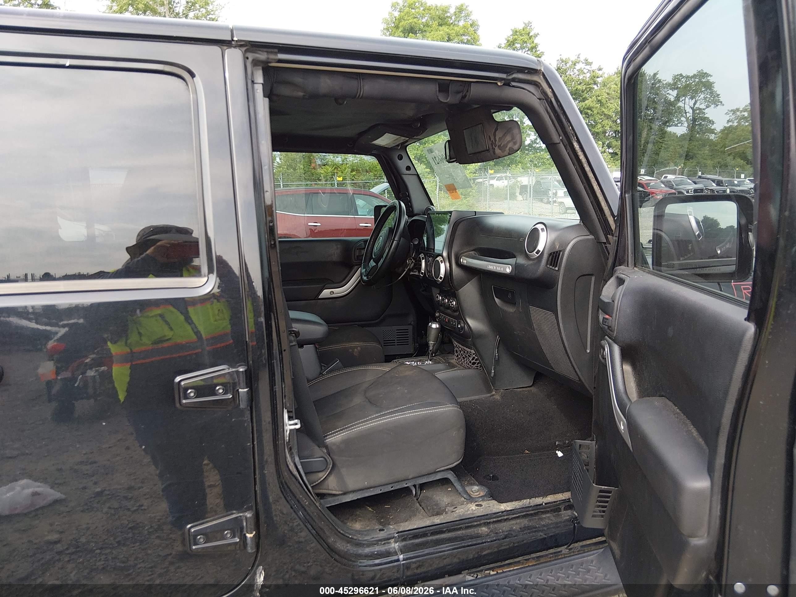 2014 Jeep Wrangler Unlimited Rubicon Black vin: 1C4BJWFG9EL296171