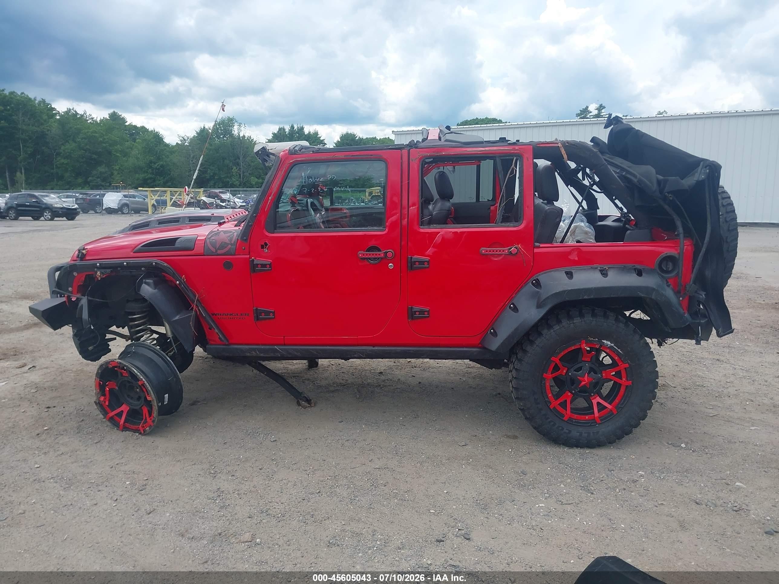 2015 Jeep Wrangler Unlimited Rubicon Red vin: 1C4BJWFG9FL592678