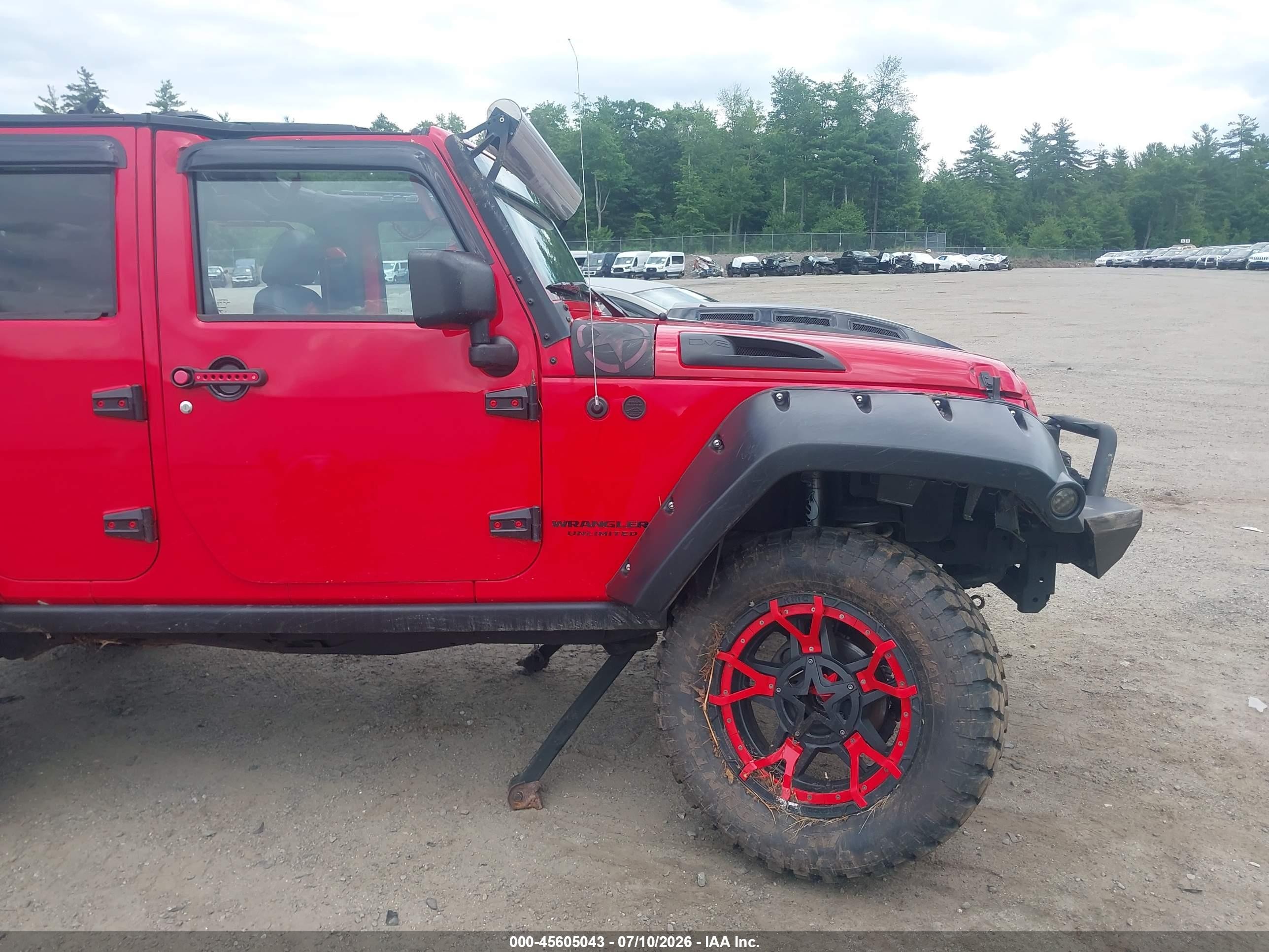 2015 Jeep Wrangler Unlimited Rubicon Red vin: 1C4BJWFG9FL592678