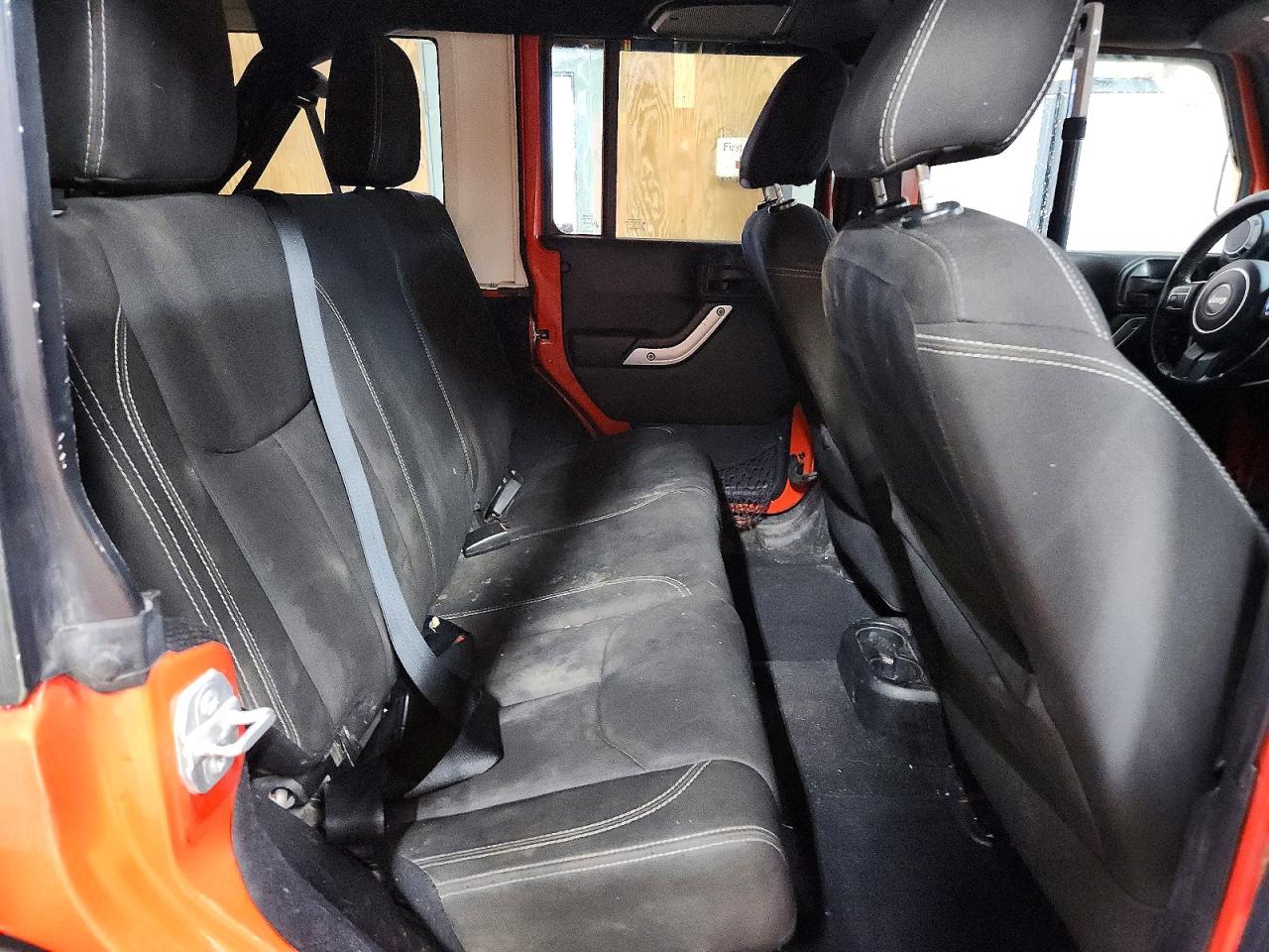 2015 Jeep Wrangler Unlimited Rubicon Orange vin: 1C4BJWFG9FL697916