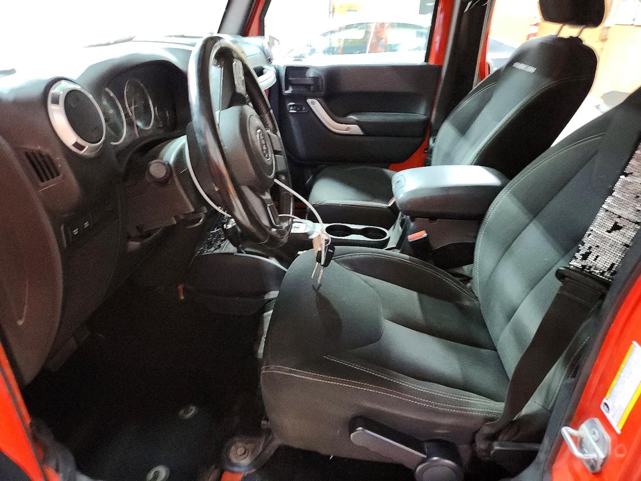 2015 Jeep Wrangler Unlimited Rubicon Orange vin: 1C4BJWFG9FL697916