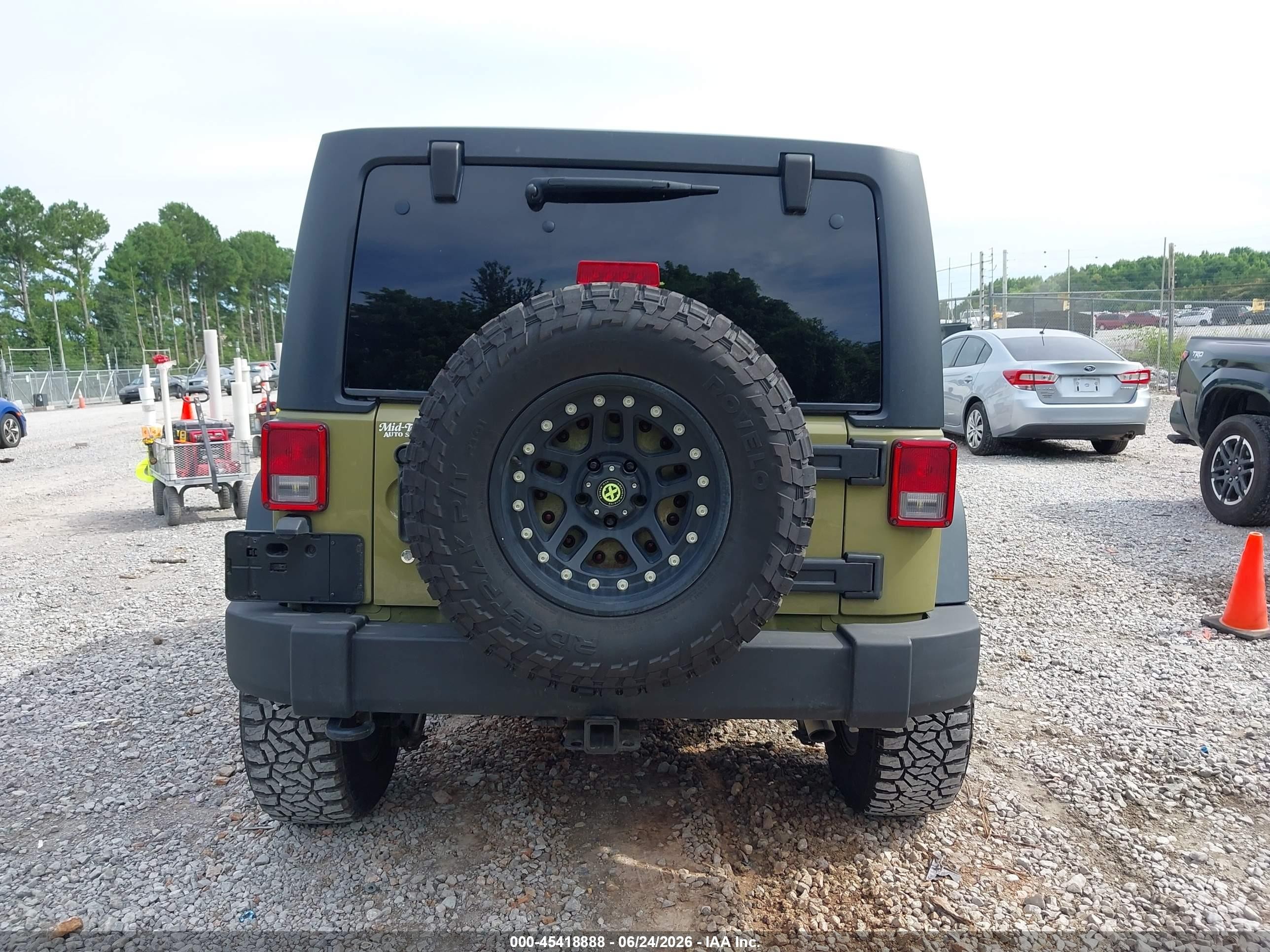 2013 Jeep Wrangler Unlimited Rubicon Green vin: 1C4BJWFGXDL571867