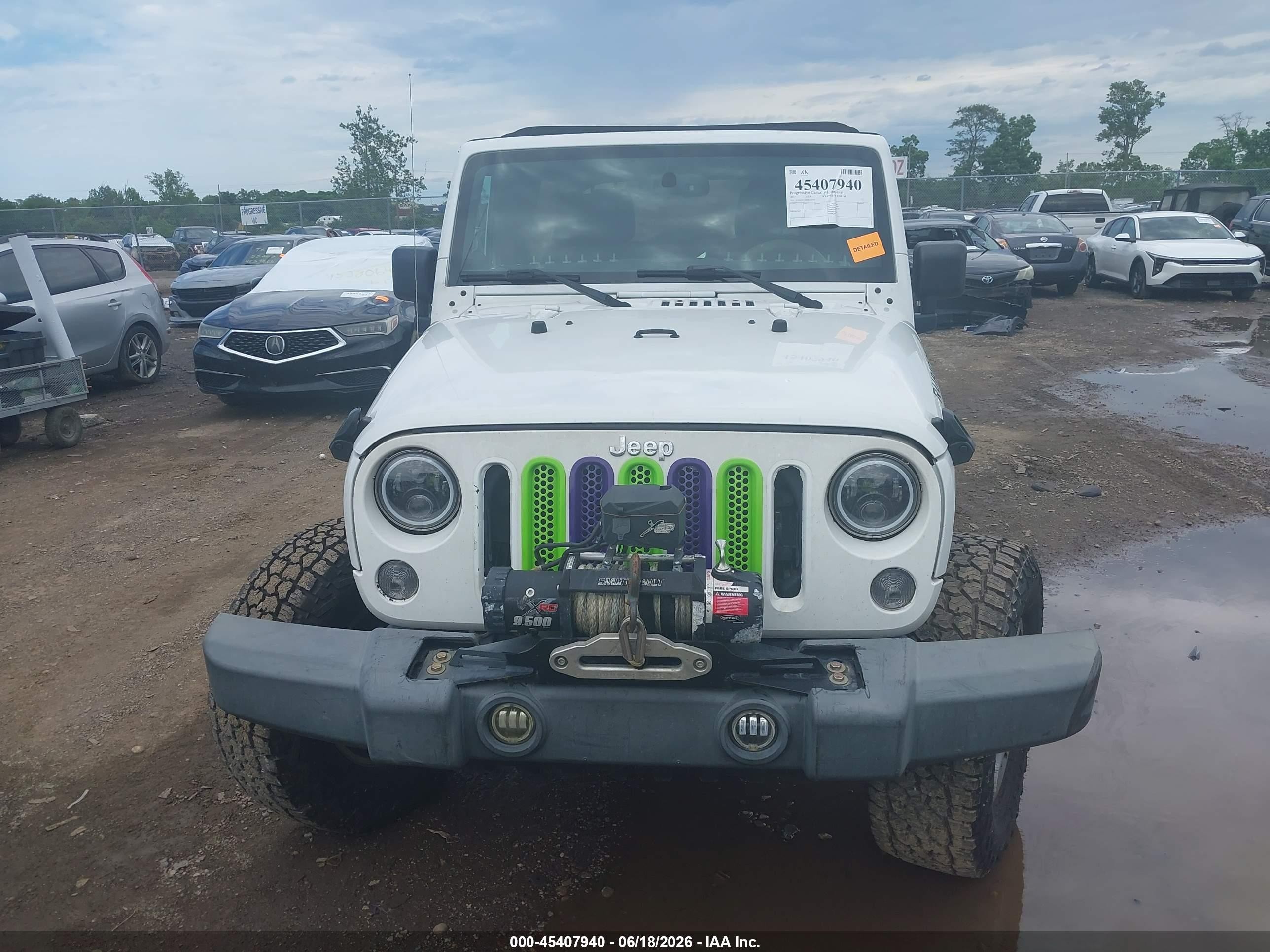 2013 Jeep Wrangler Unlimited Rubicon White vin: 1C4BJWFGXDL638239