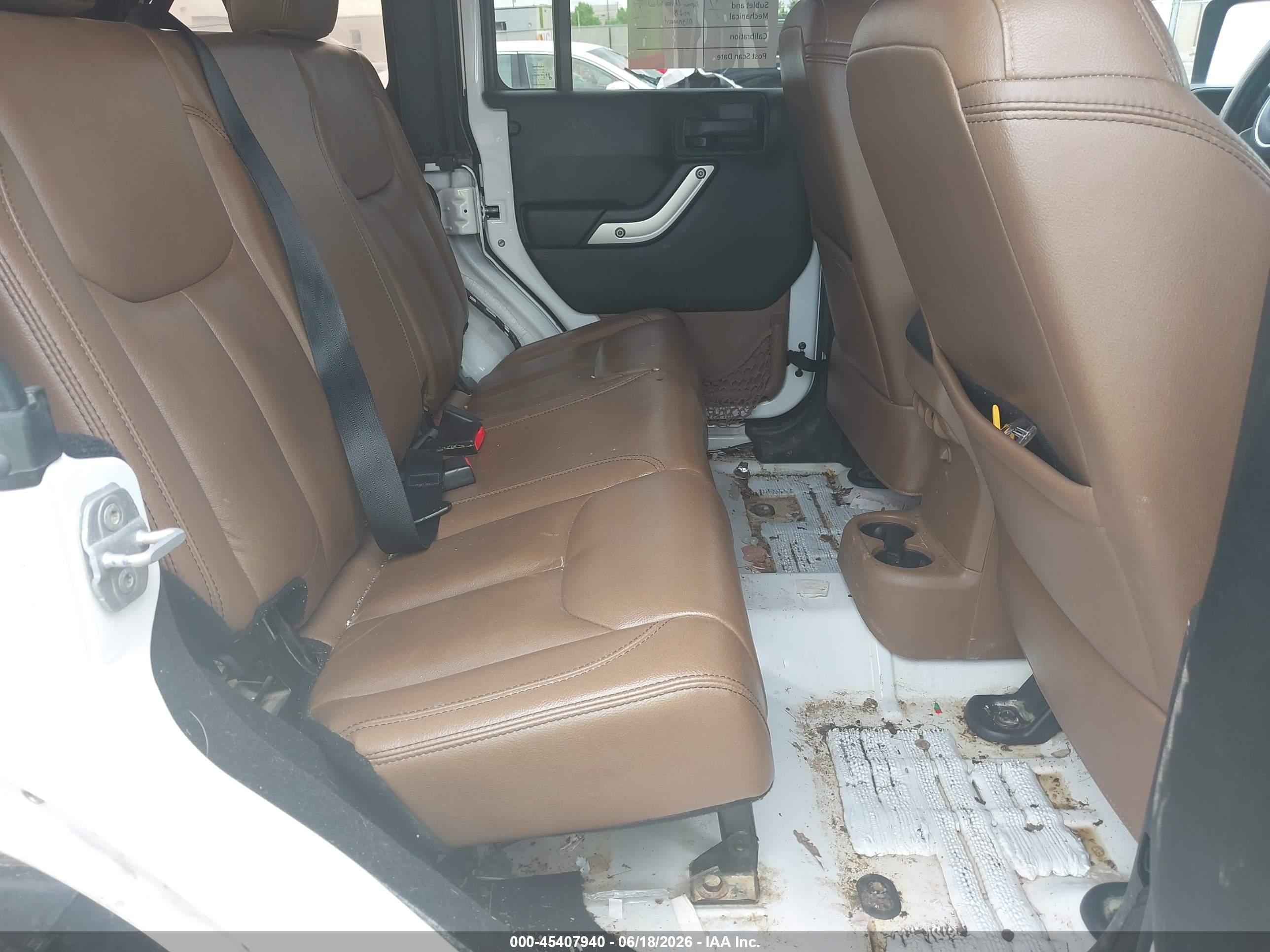 2013 Jeep Wrangler Unlimited Rubicon White vin: 1C4BJWFGXDL638239