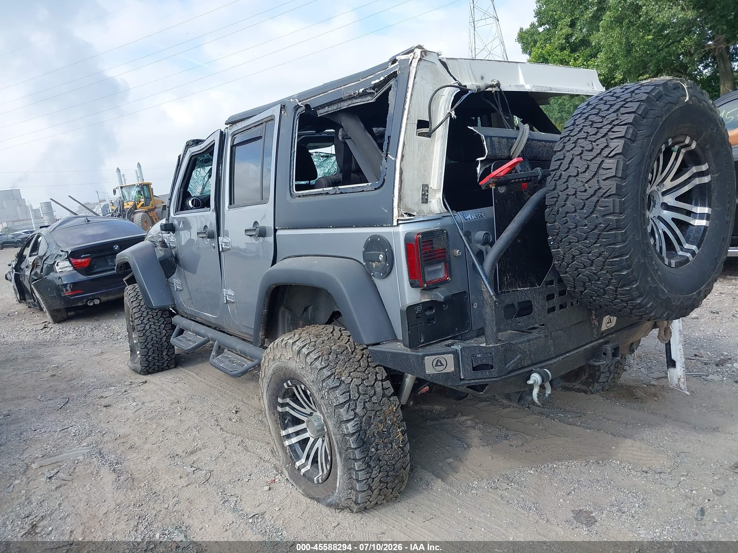 2013 Jeep Wrangler Unlimited Rubicon Silver vin: 1C4BJWFGXDL656515
