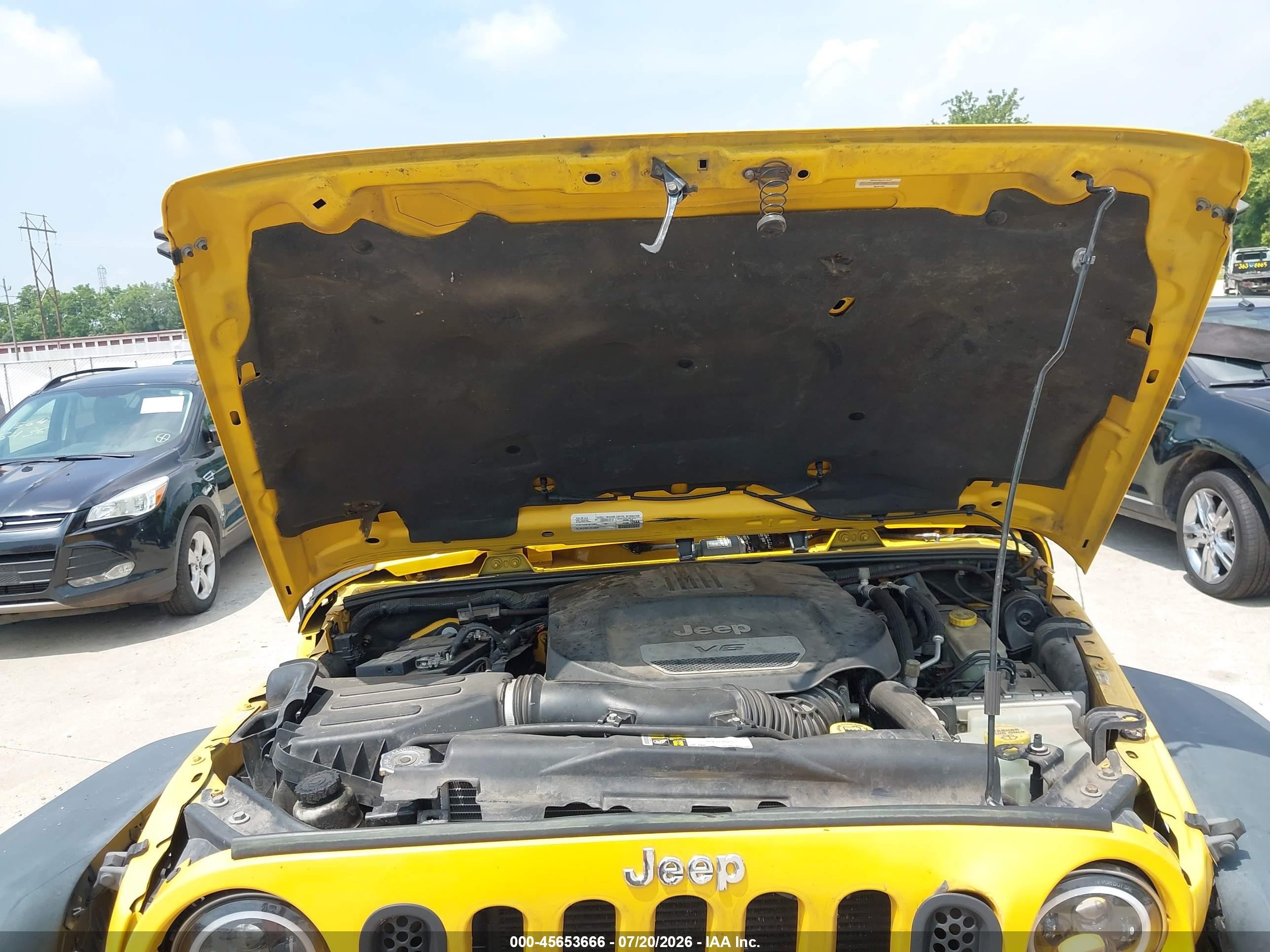 2015 Jeep Wrangler Unlimited Rubicon Желтый vin: 1C4BJWFGXFL718885