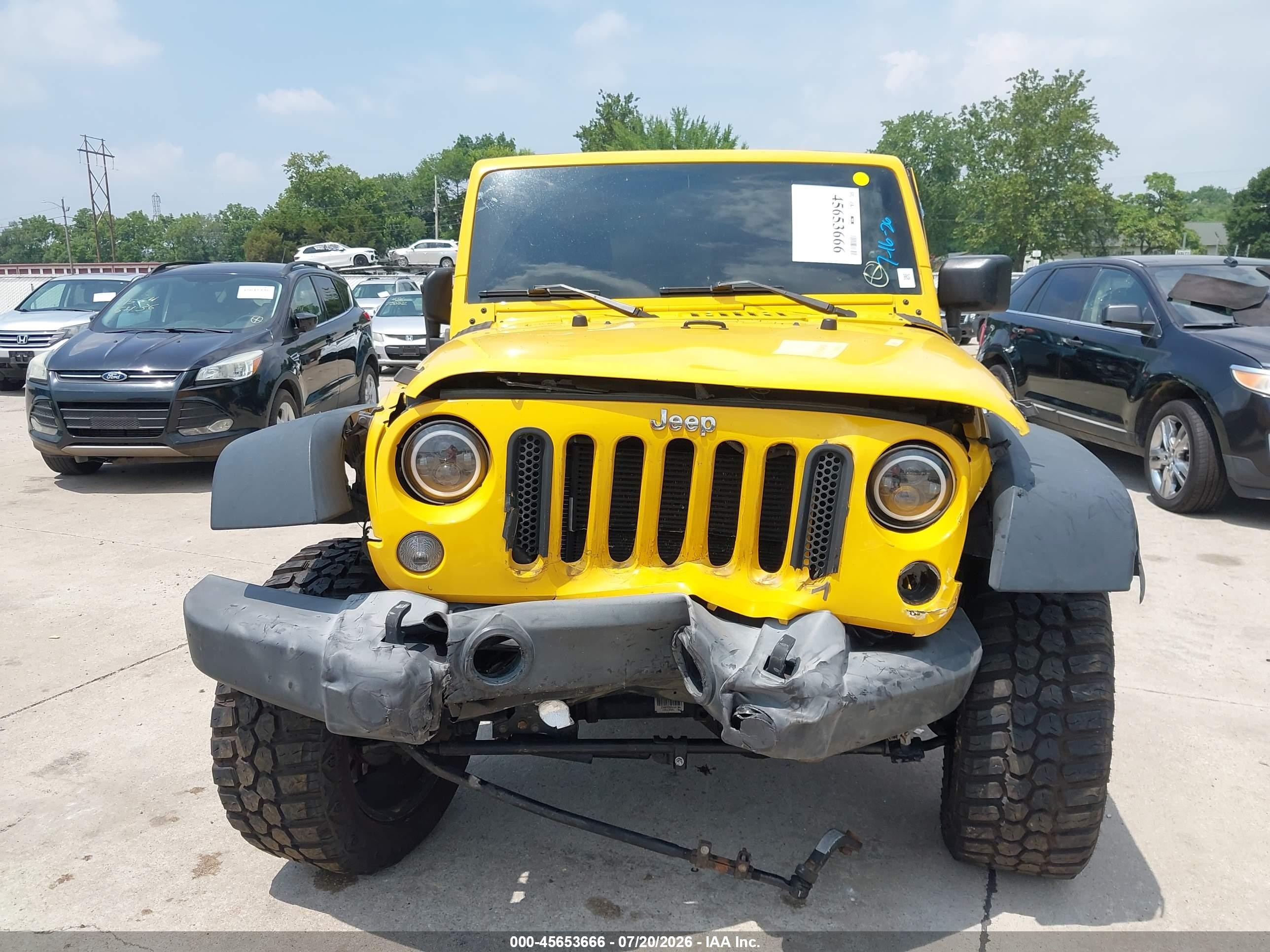 2015 Jeep Wrangler Unlimited Rubicon Желтый vin: 1C4BJWFGXFL718885