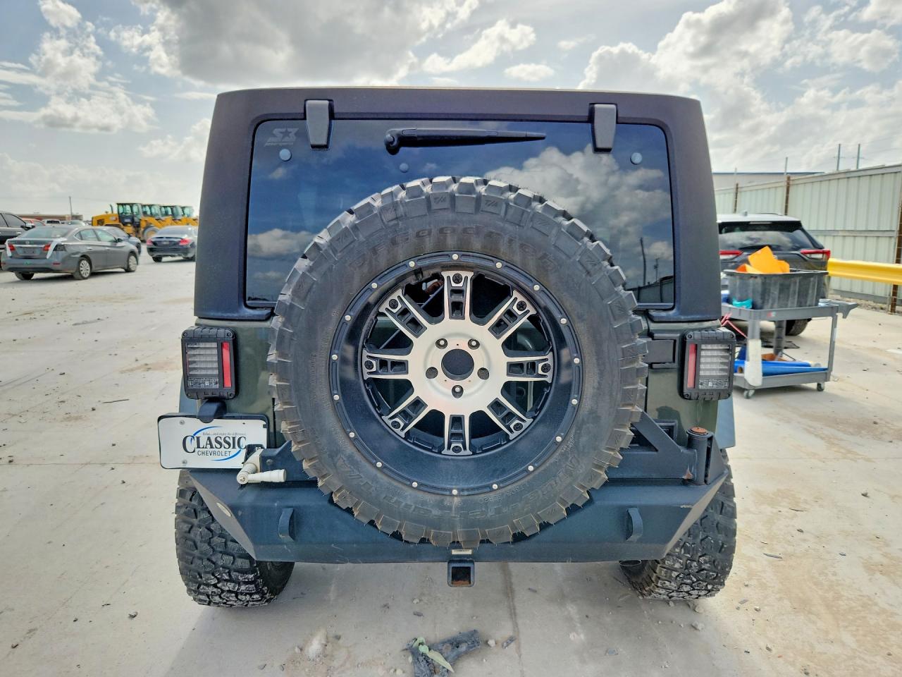 2015 Jeep Wrangler Unlimited Rubicon Green vin: 1C4BJWFGXFL743401