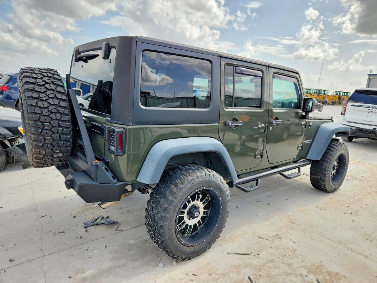 2015 Jeep Wrangler Unlimited Rubicon Green vin: 1C4BJWFGXFL743401
