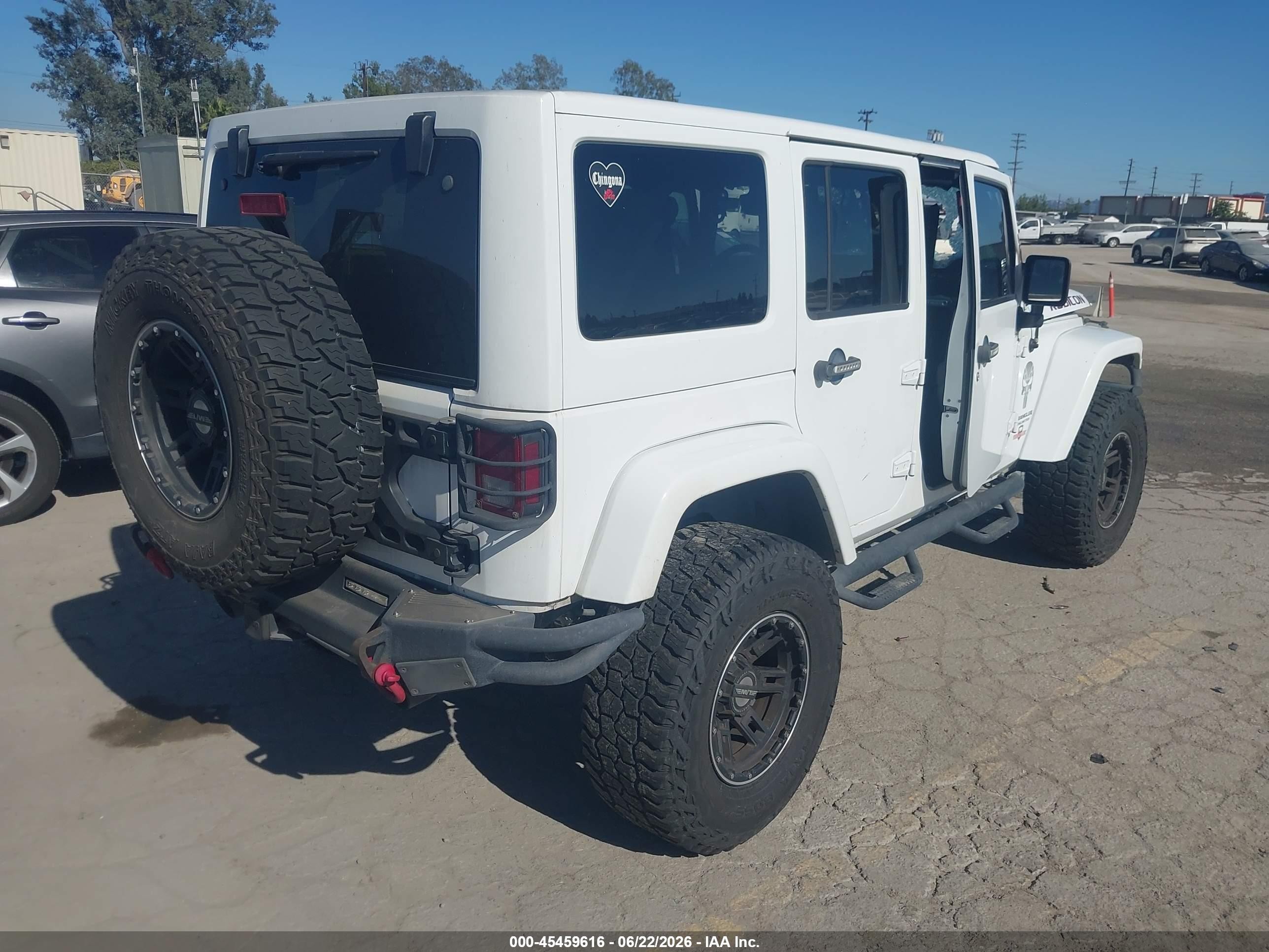 2015 Jeep Wrangler Unlimited Rubicon White vin: 1C4BJWFGXFL766564