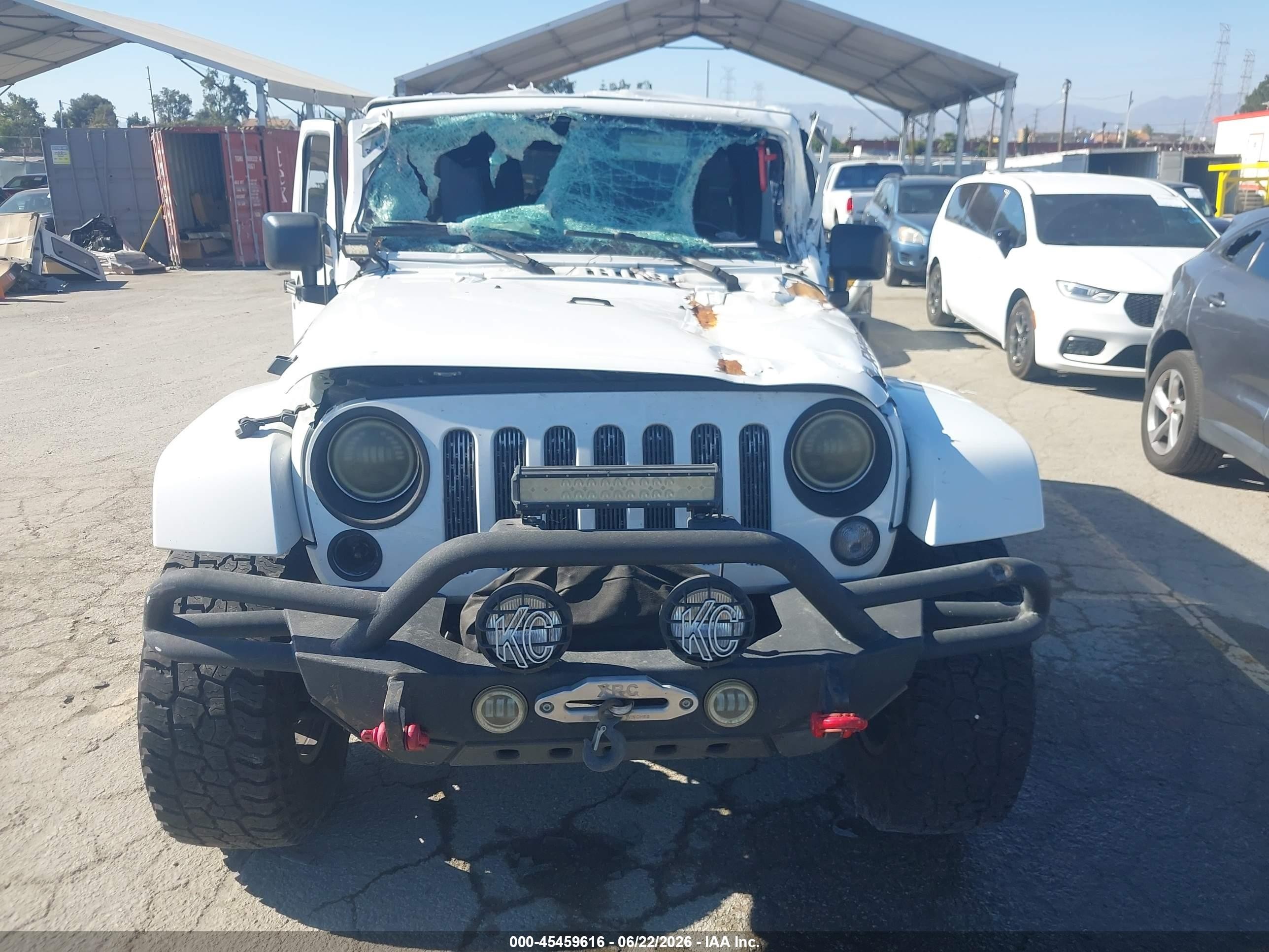 2015 Jeep Wrangler Unlimited Rubicon White vin: 1C4BJWFGXFL766564