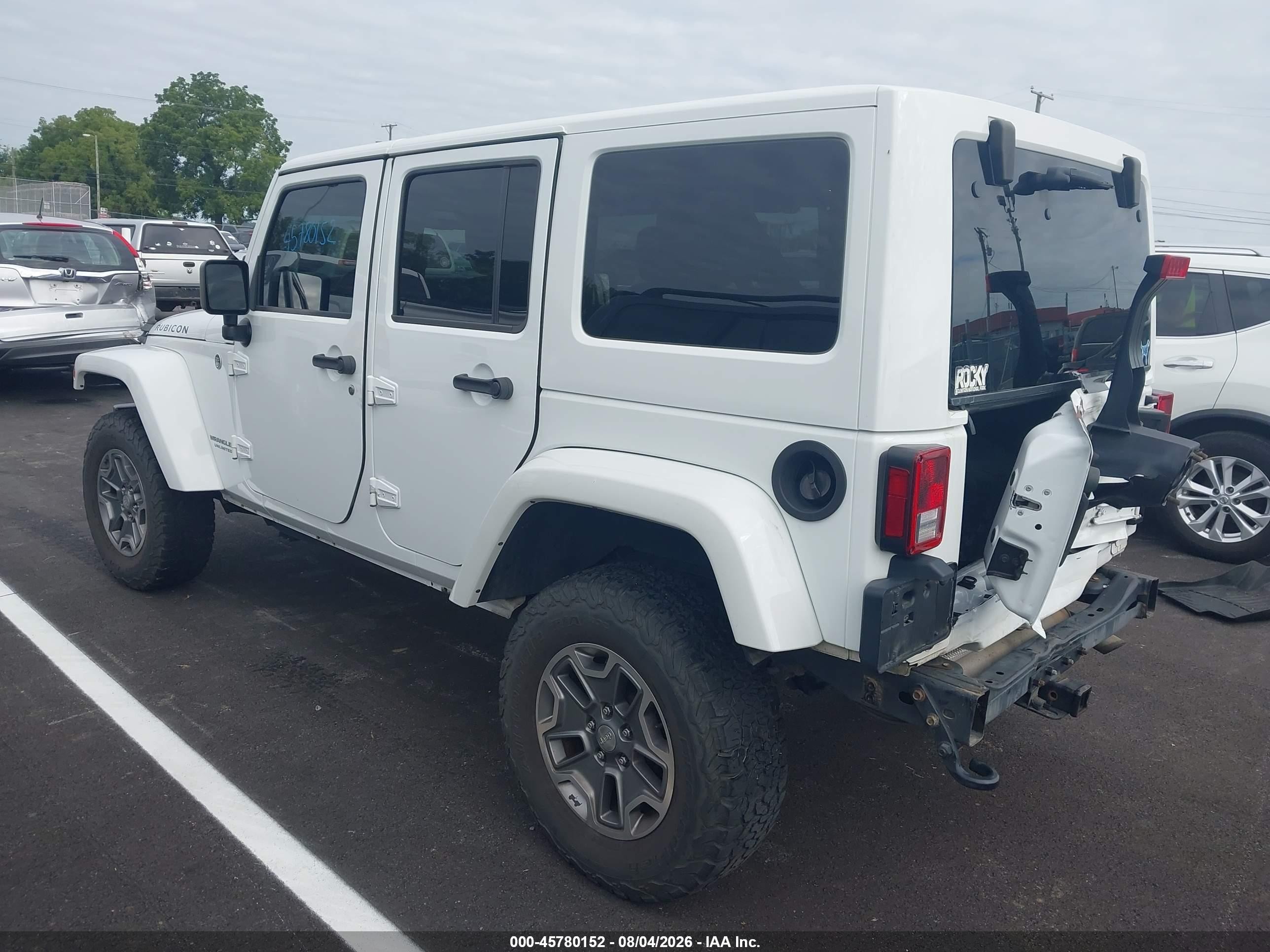 2015 Jeep Wrangler Unlimited Rubicon White vin: 1C4BJWFGXFL767746
