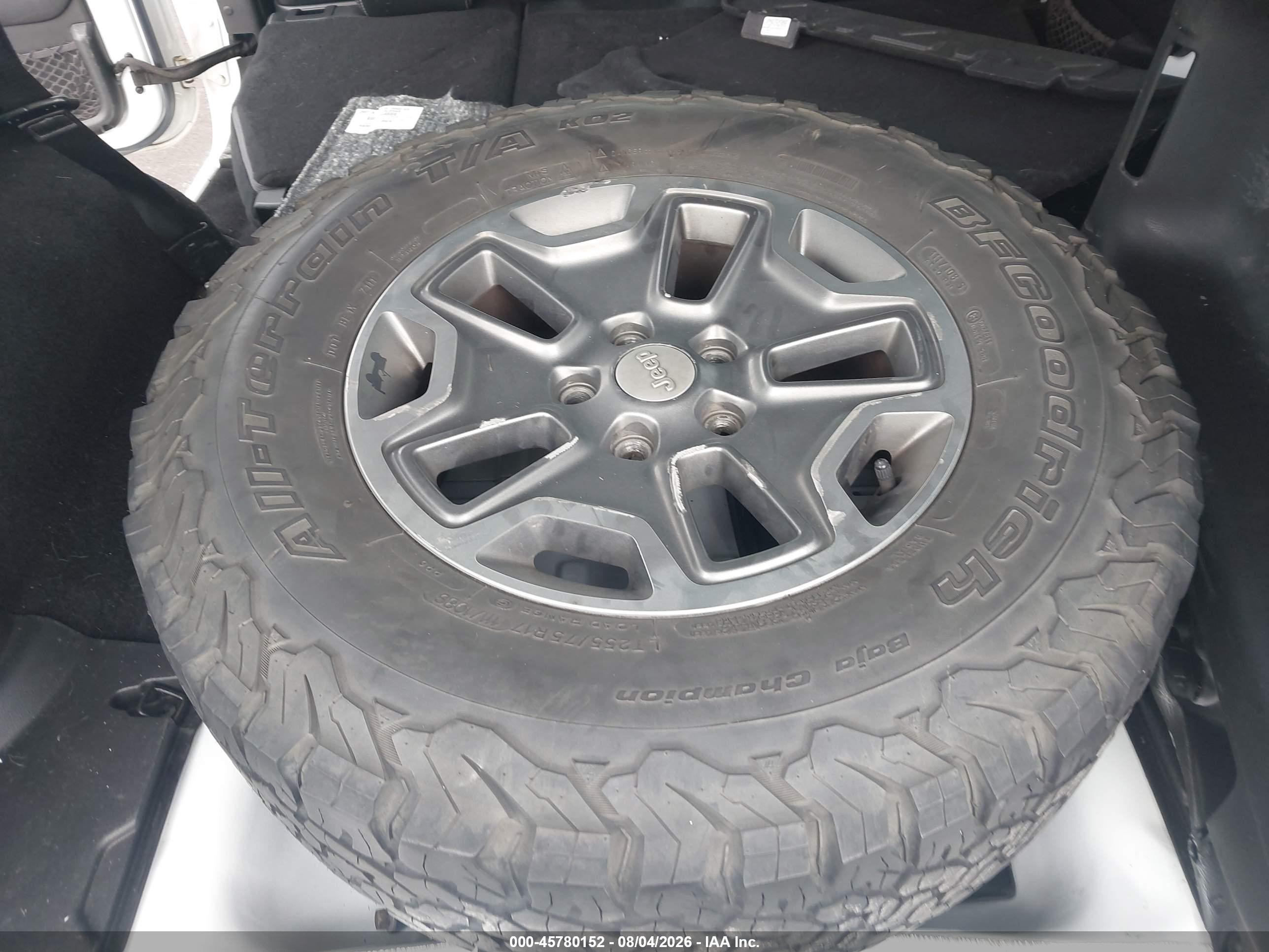2015 Jeep Wrangler Unlimited Rubicon White vin: 1C4BJWFGXFL767746