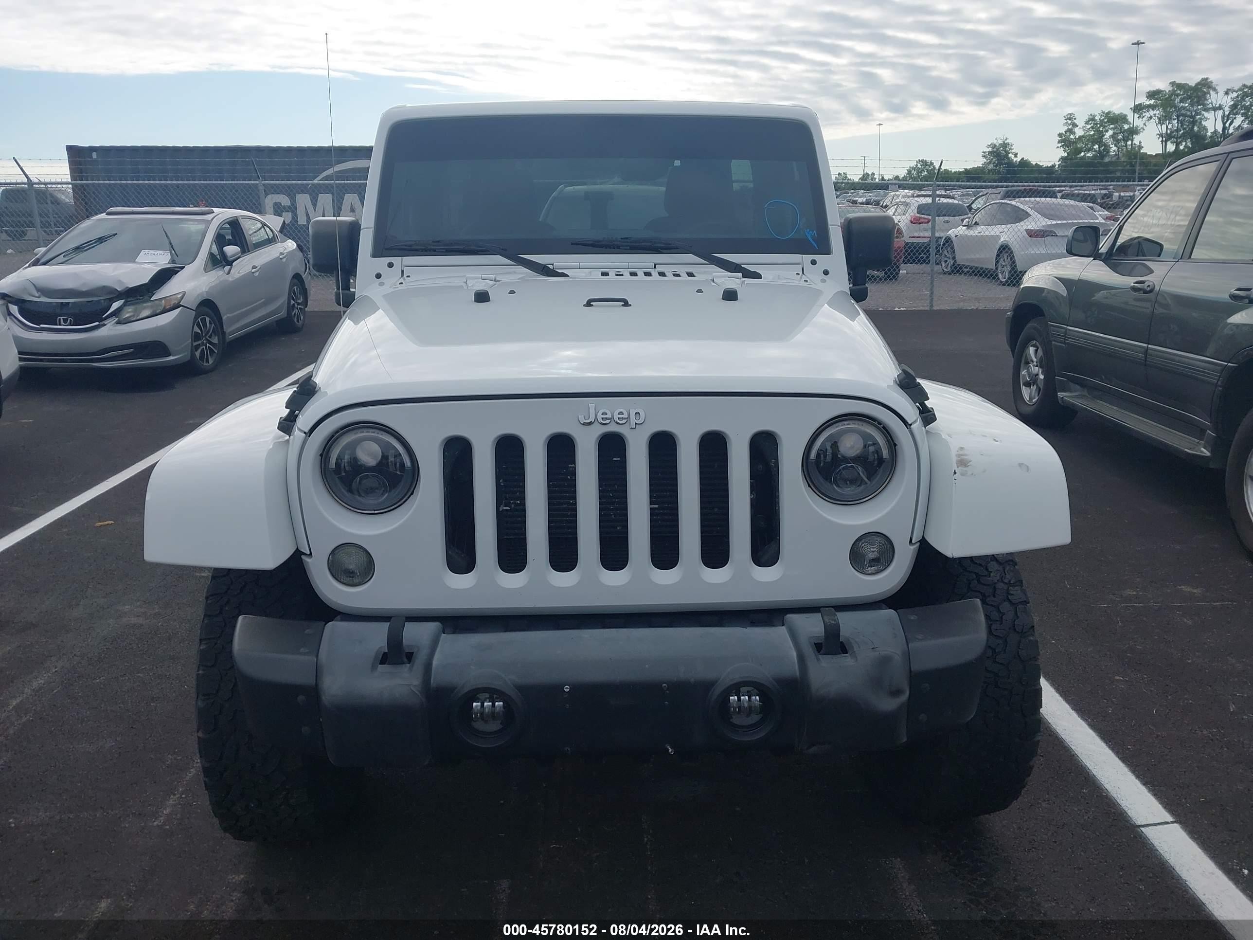 2015 Jeep Wrangler Unlimited Rubicon White vin: 1C4BJWFGXFL767746