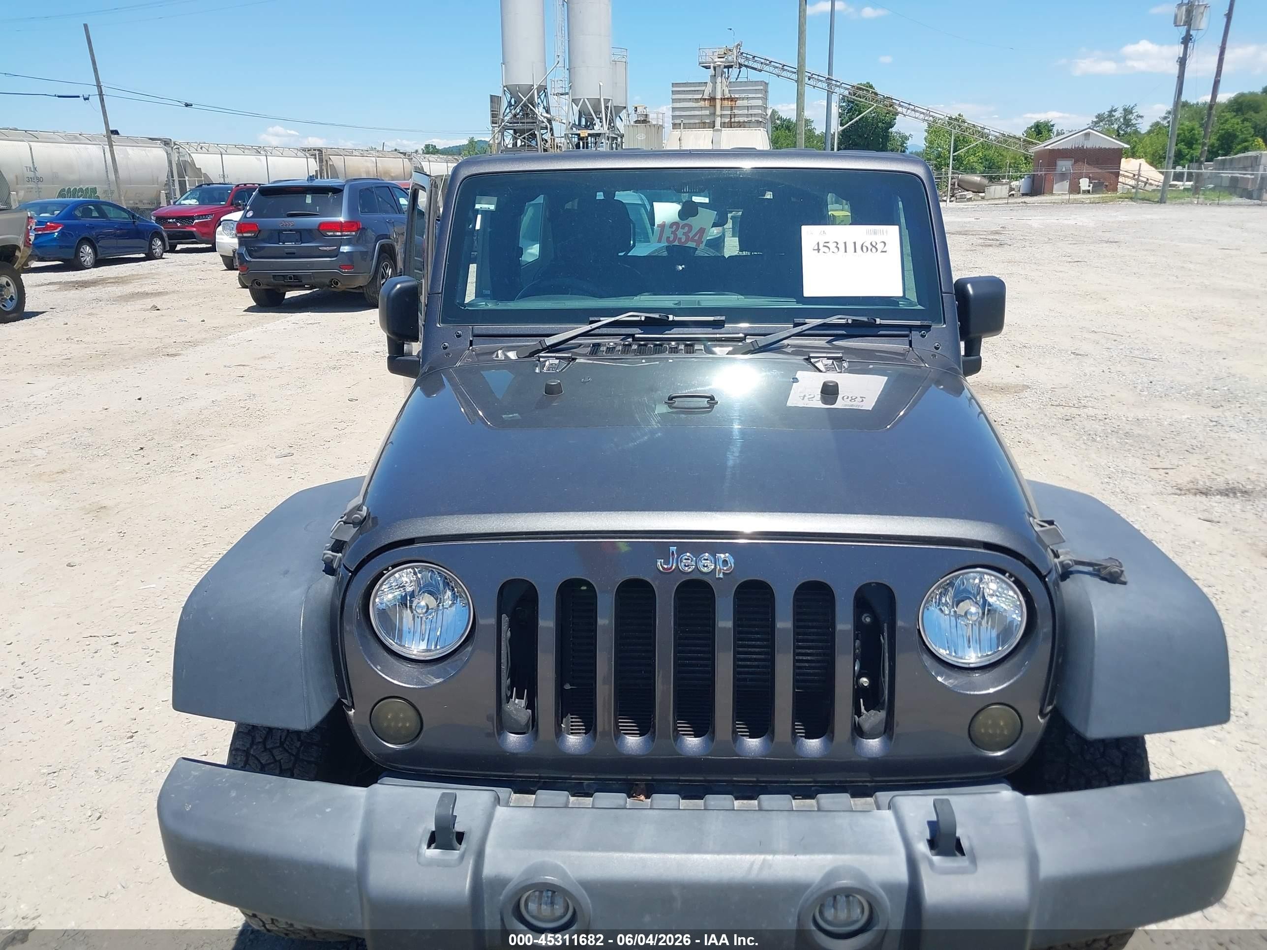 2017 Jeep Wrangler Unlimited Sport Rhd 4x4 Gray vin: 1C4BJWKG0HL735901