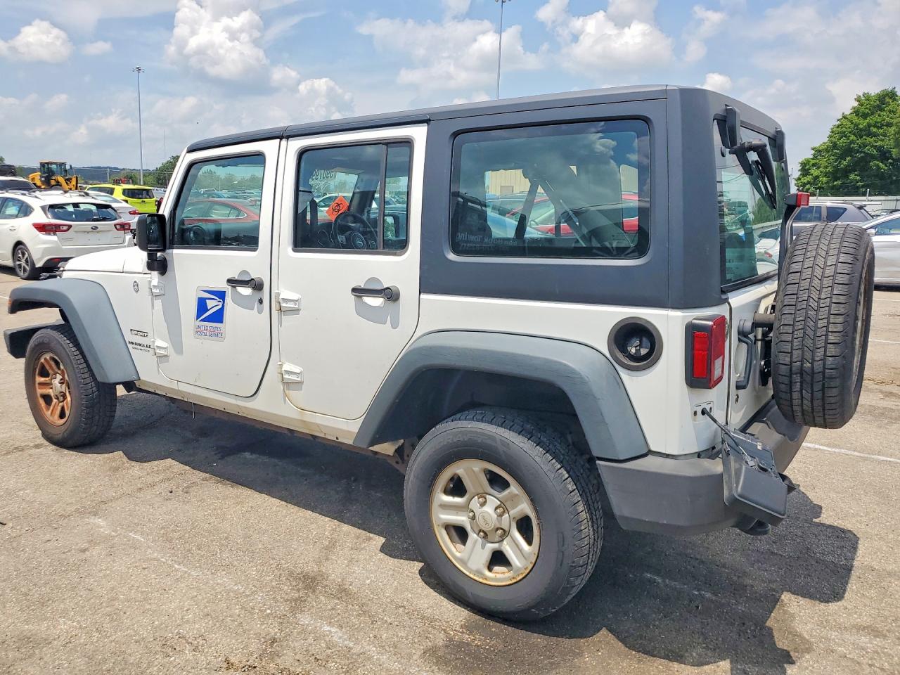 2014 Jeep Wrangler Unlimited Sport White vin: 1C4BJWKG3EL129469