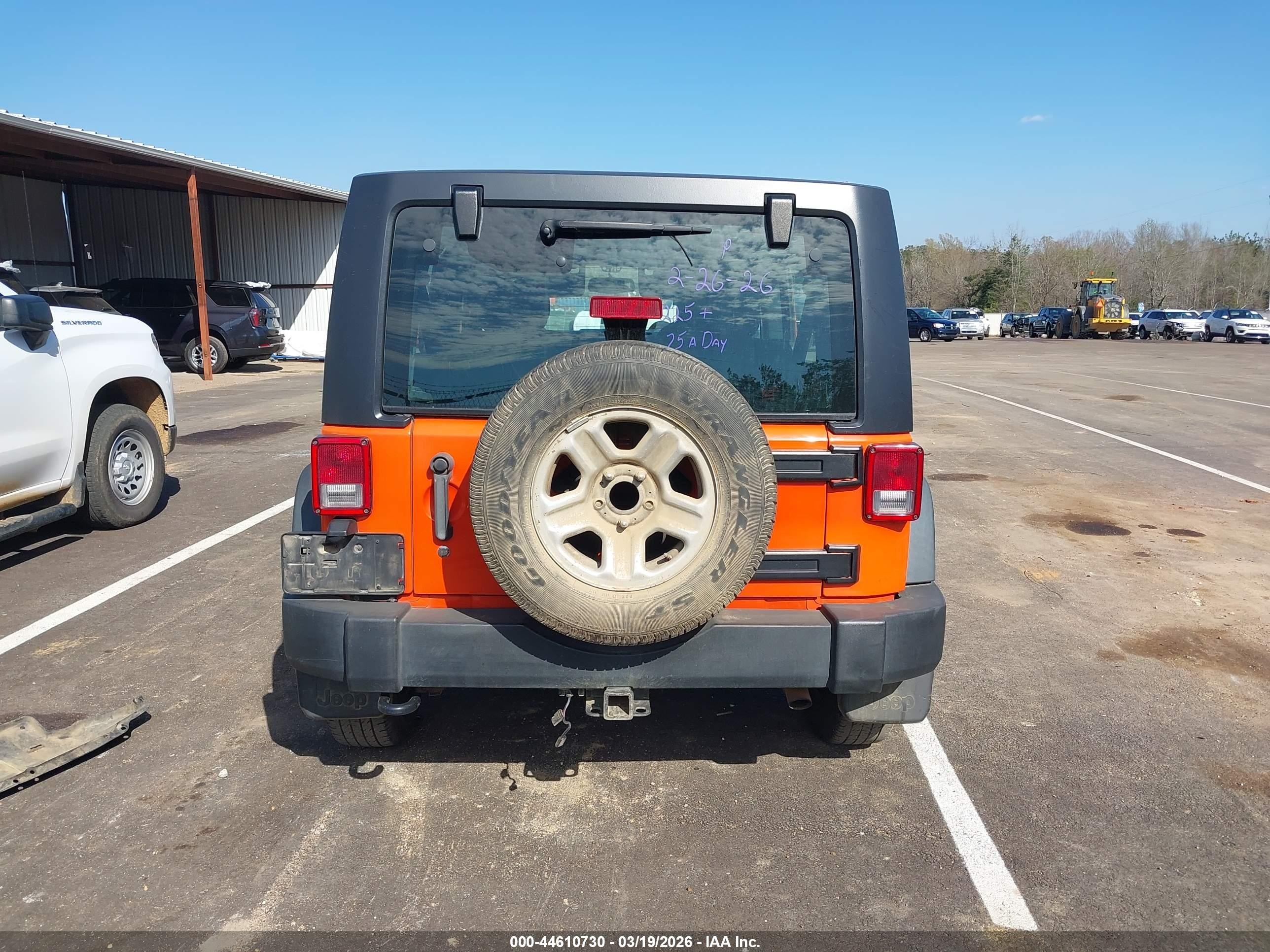 2015 Jeep Wrangler Unlimited Sport Rhd Orange vin: 1C4BJWKG3FL632839