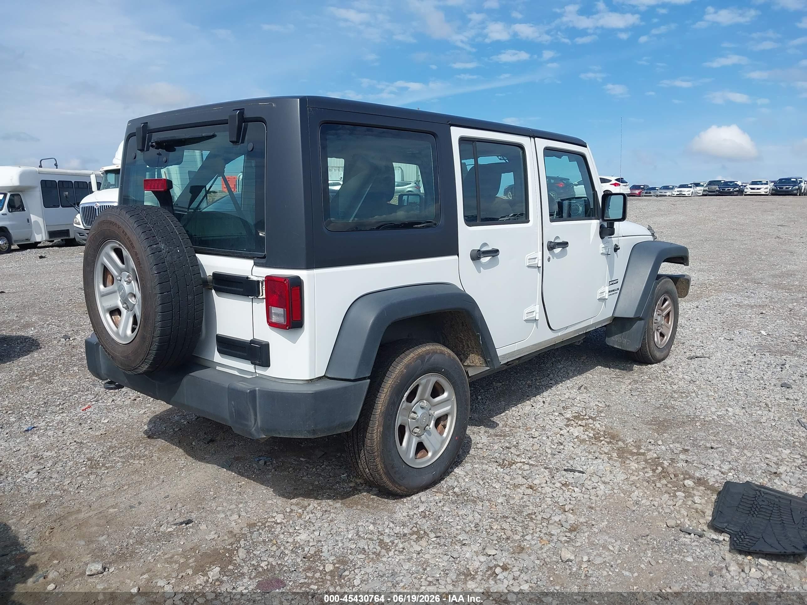 2015 Jeep Wrangler Unlimited Sport Rhd White vin: 1C4BJWKG5FL652106