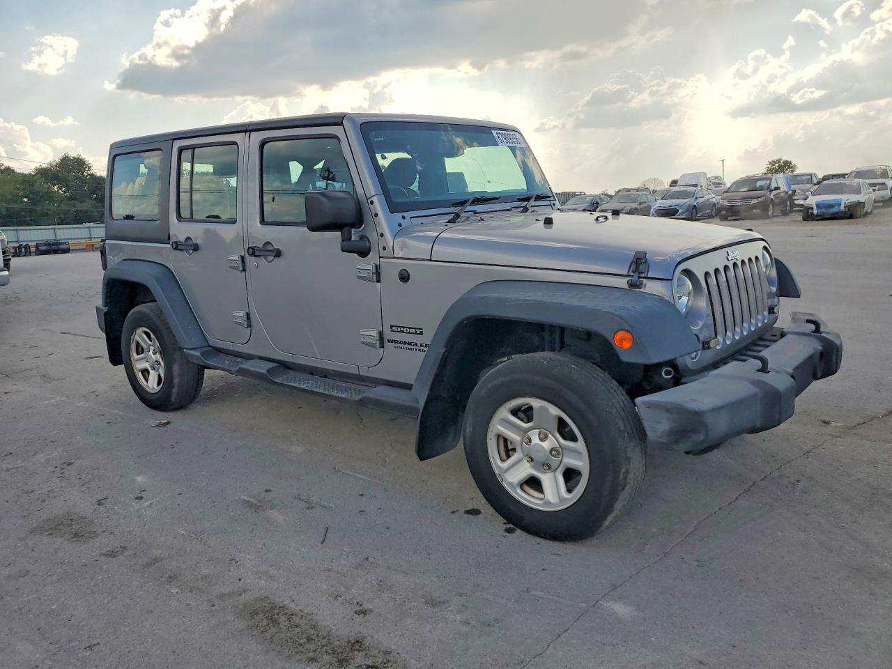 2016 Jeep Wrangler Unlimited Sport Silver vin: 1C4BJWKG7GL200305