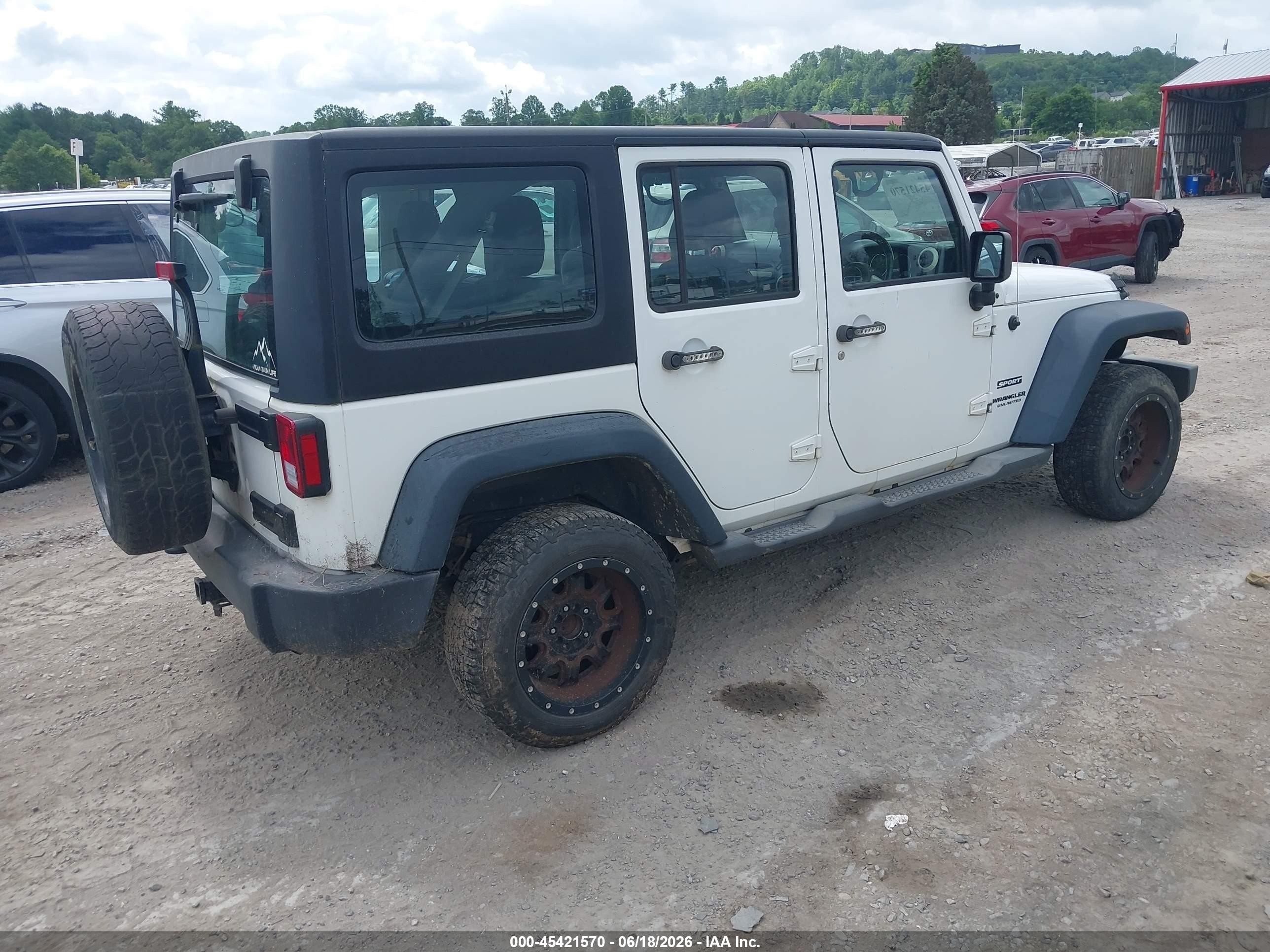 2015 Jeep Wrangler Unlimited Sport Rhd White vin: 1C4BJWKG9FL652061