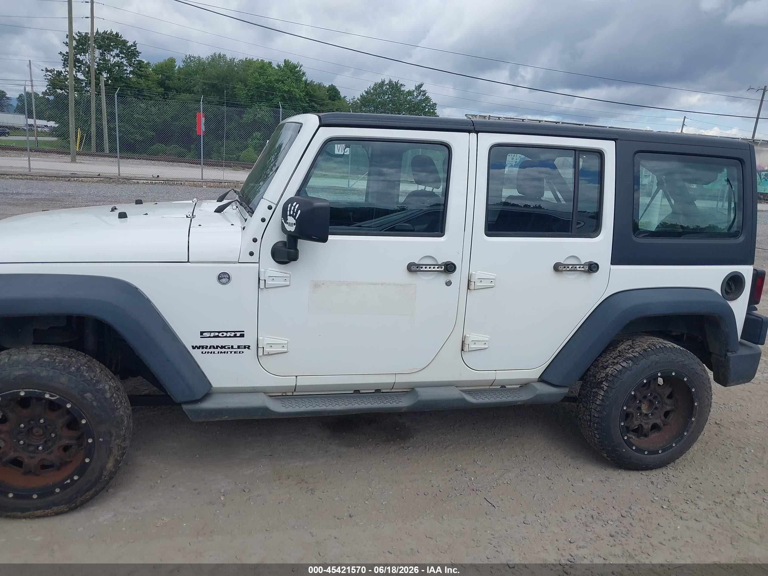2015 Jeep Wrangler Unlimited Sport Rhd White vin: 1C4BJWKG9FL652061