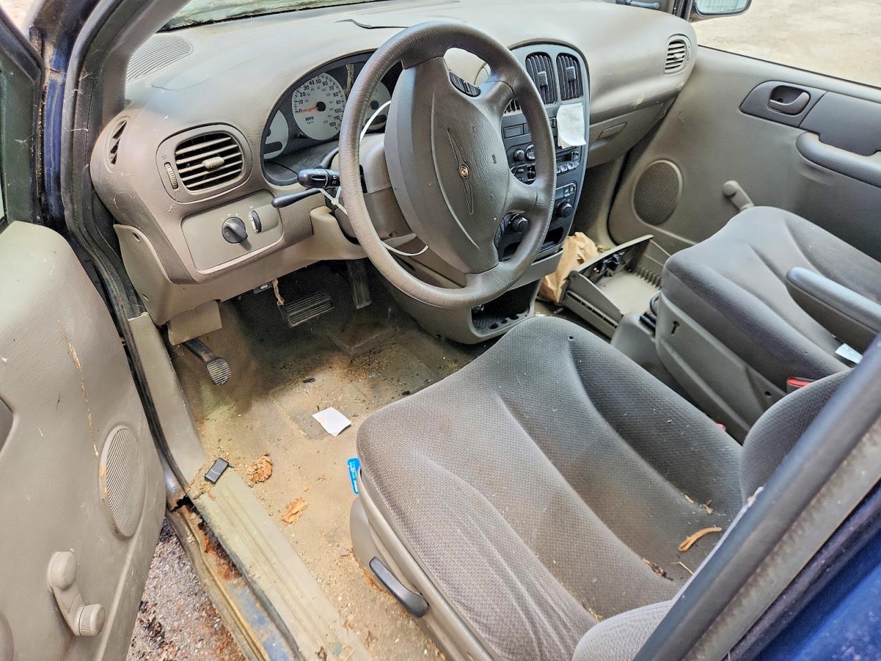2002 Chrysler Voyager Синий vin: 1C4GJ25342B733198