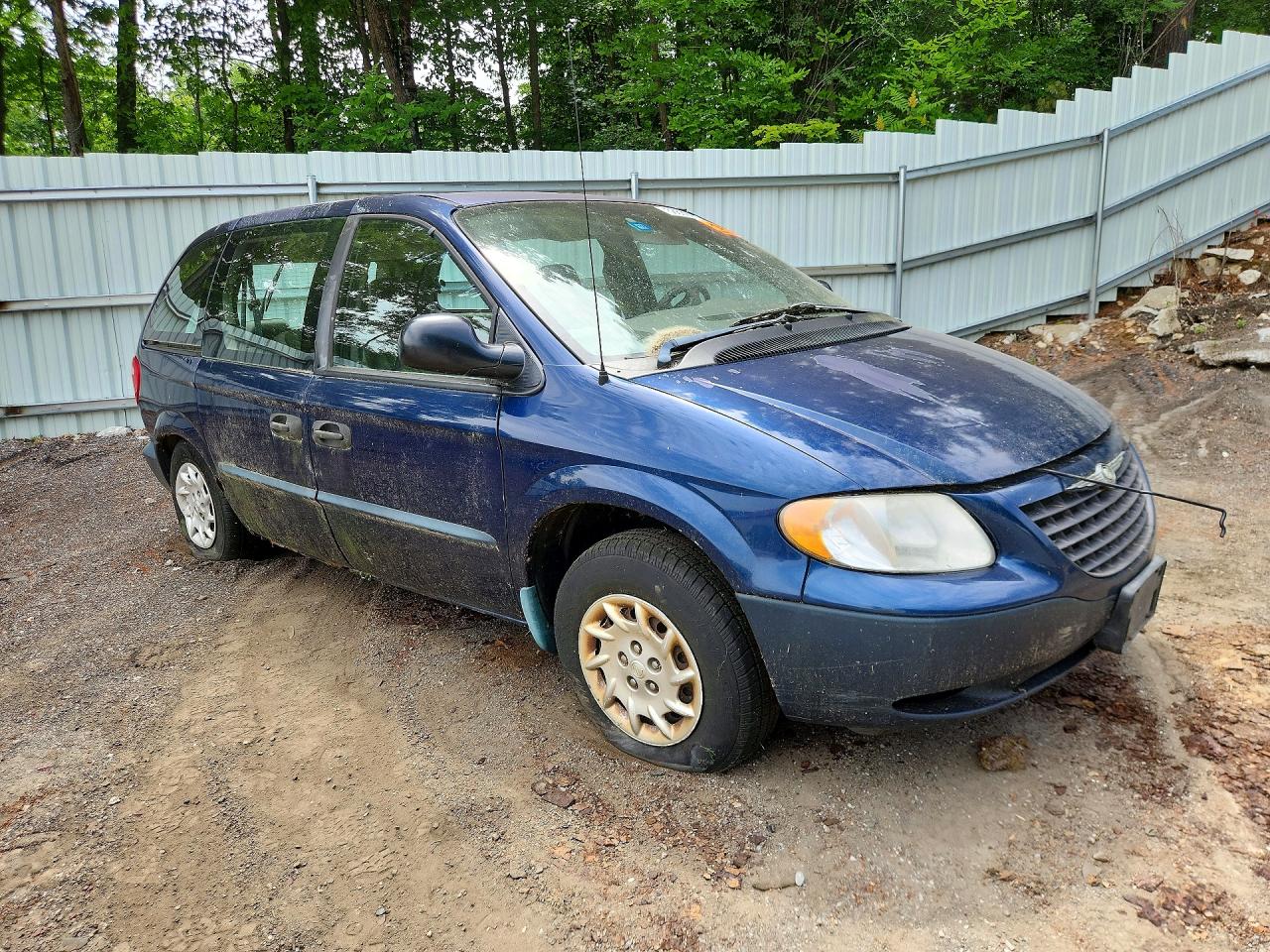 2002 Chrysler Voyager Синий vin: 1C4GJ25342B733198