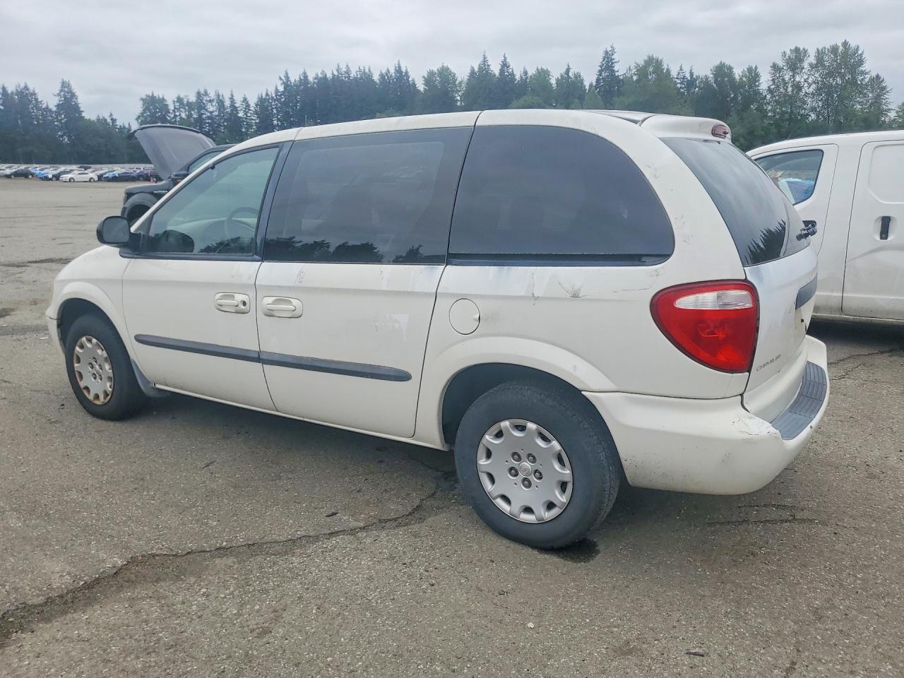 2003 Chrysler Voyager White vin: 1C4GJ25B43B334011