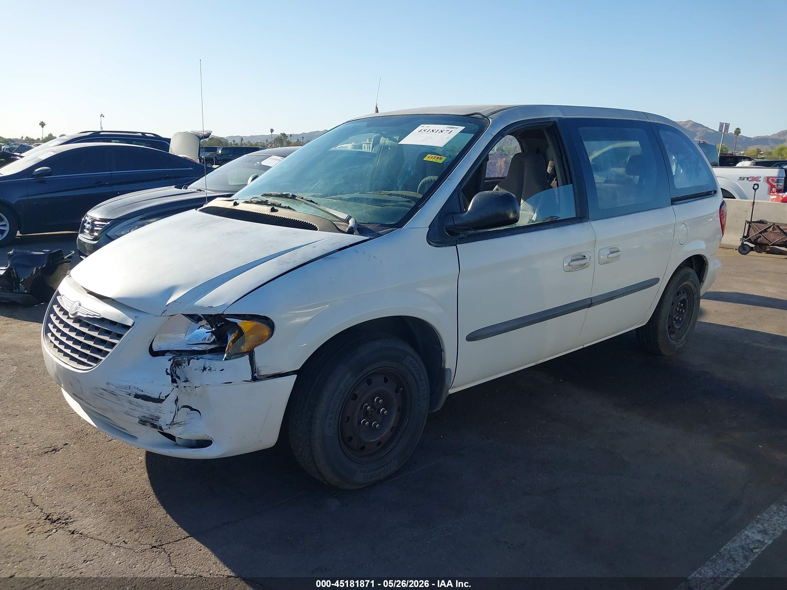 2003 Chrysler Voyager   White vin: 1C4GJ25B63B171121