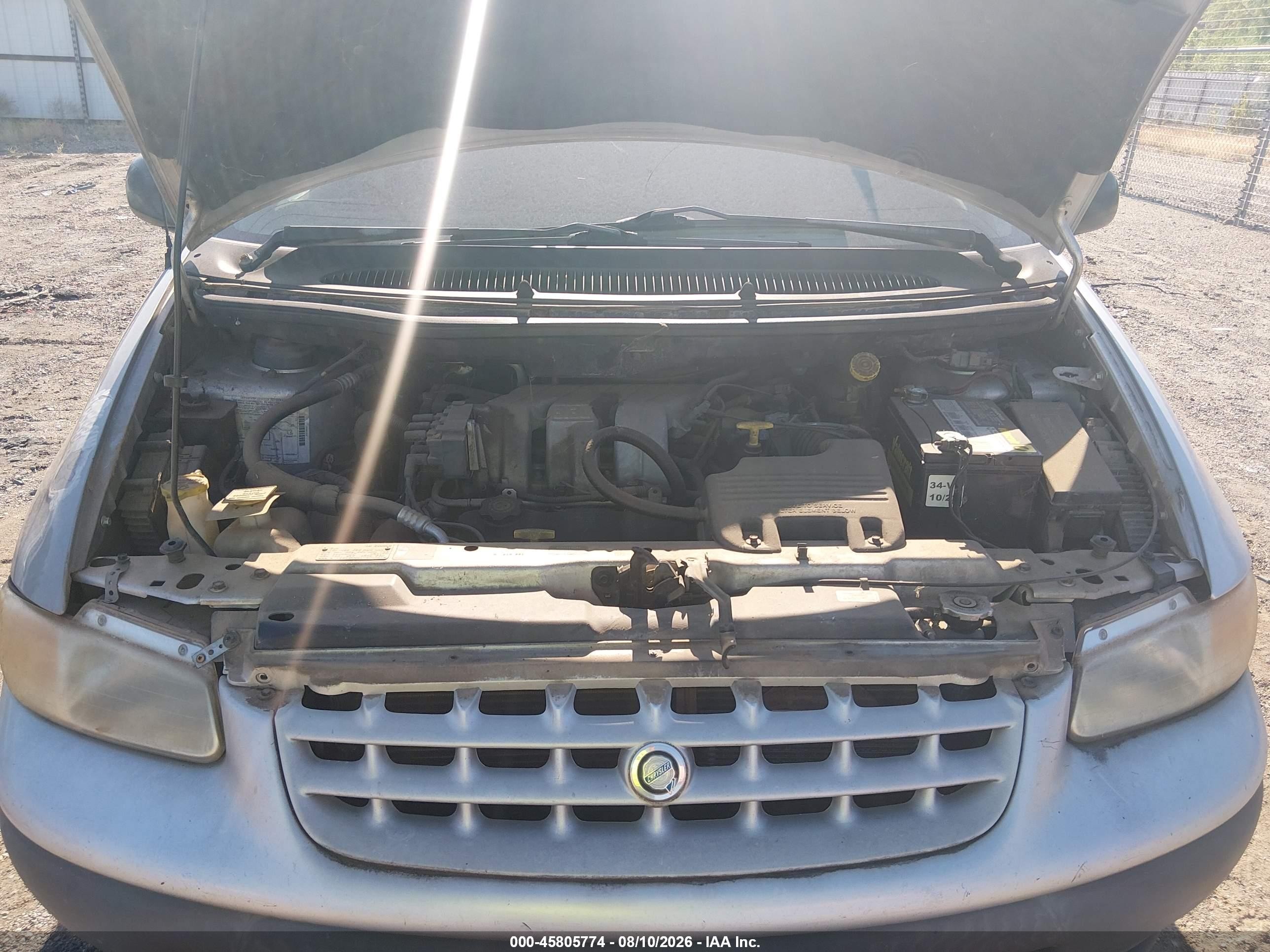 2000 Chrysler Grand Voyager Se Silver vin: 1C4GJ44G0YB700076